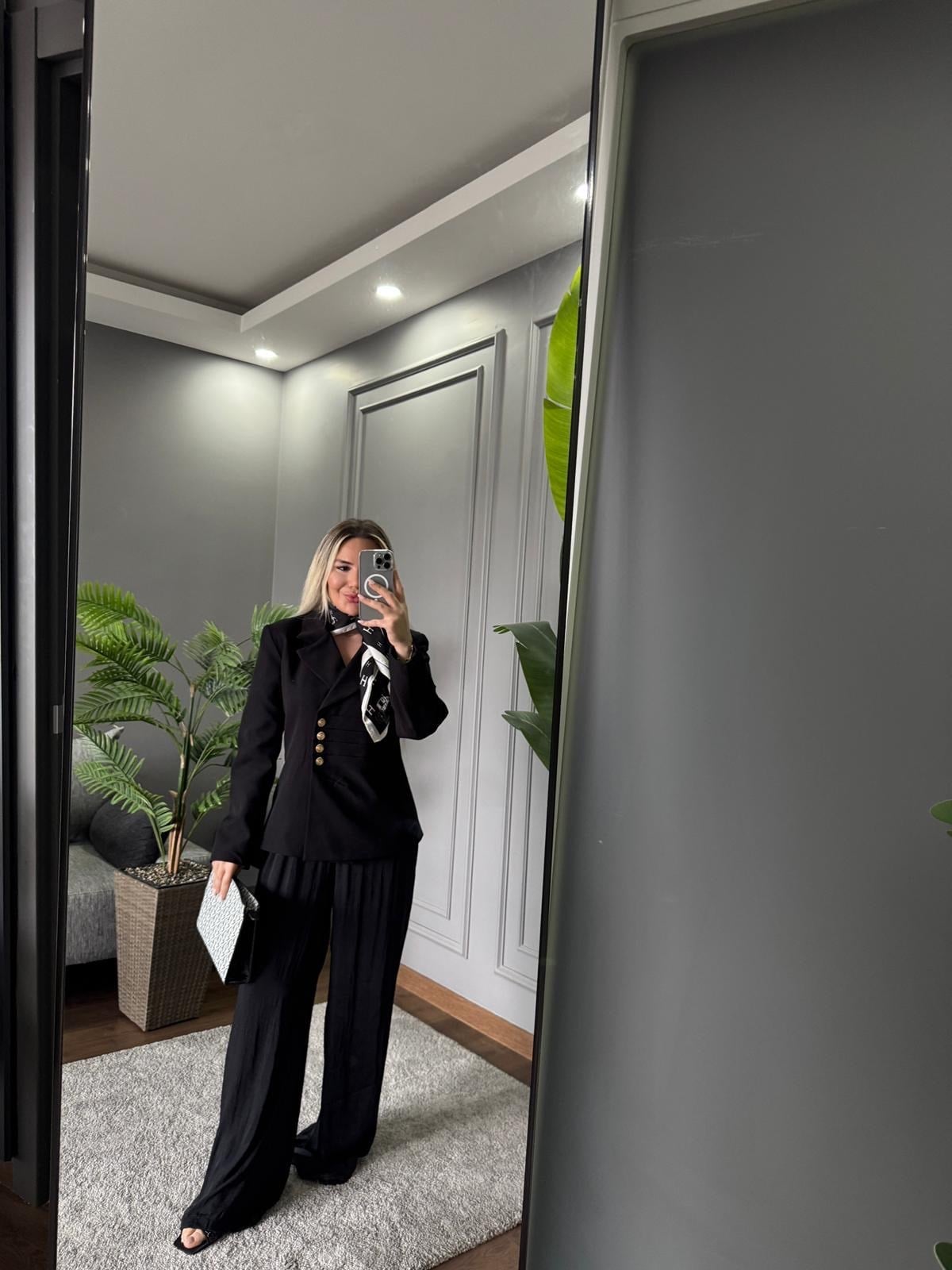 GOLD DÜĞME DETAY BLAZER