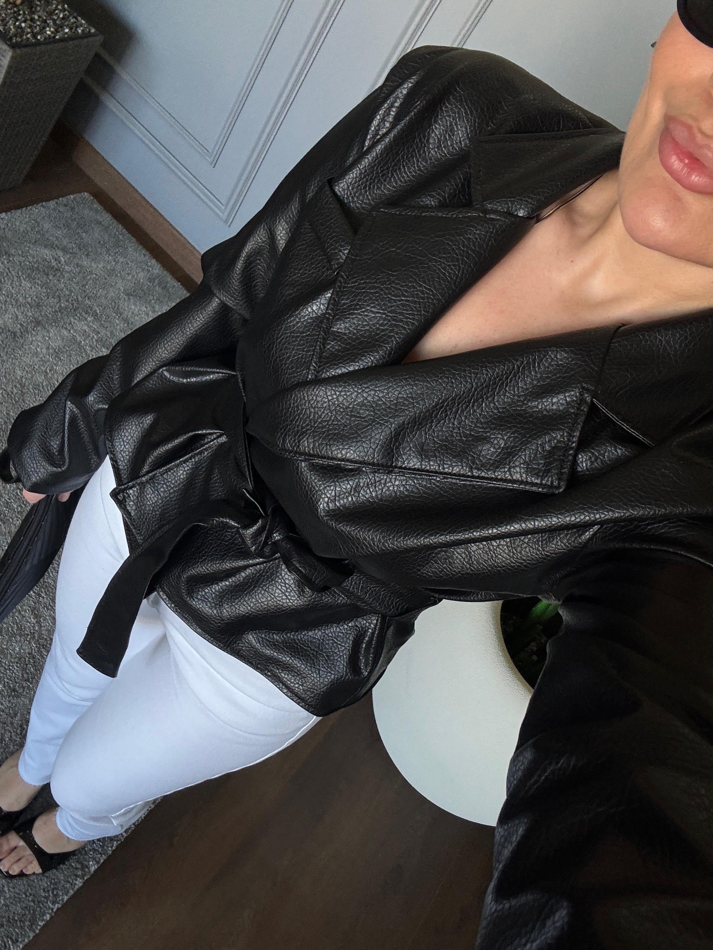 KEMERLİ DERİ CEKET