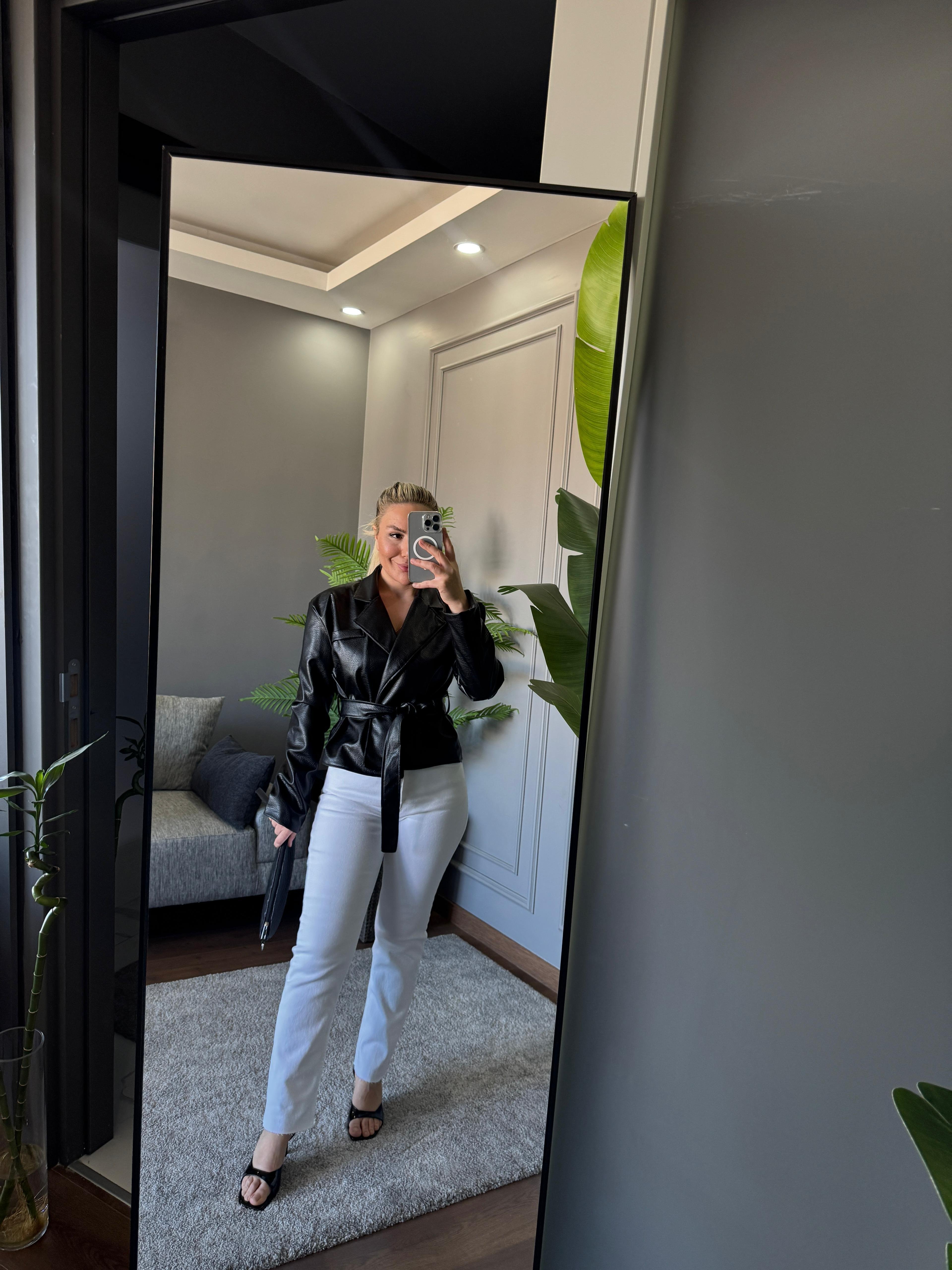 KEMERLİ DERİ CEKET