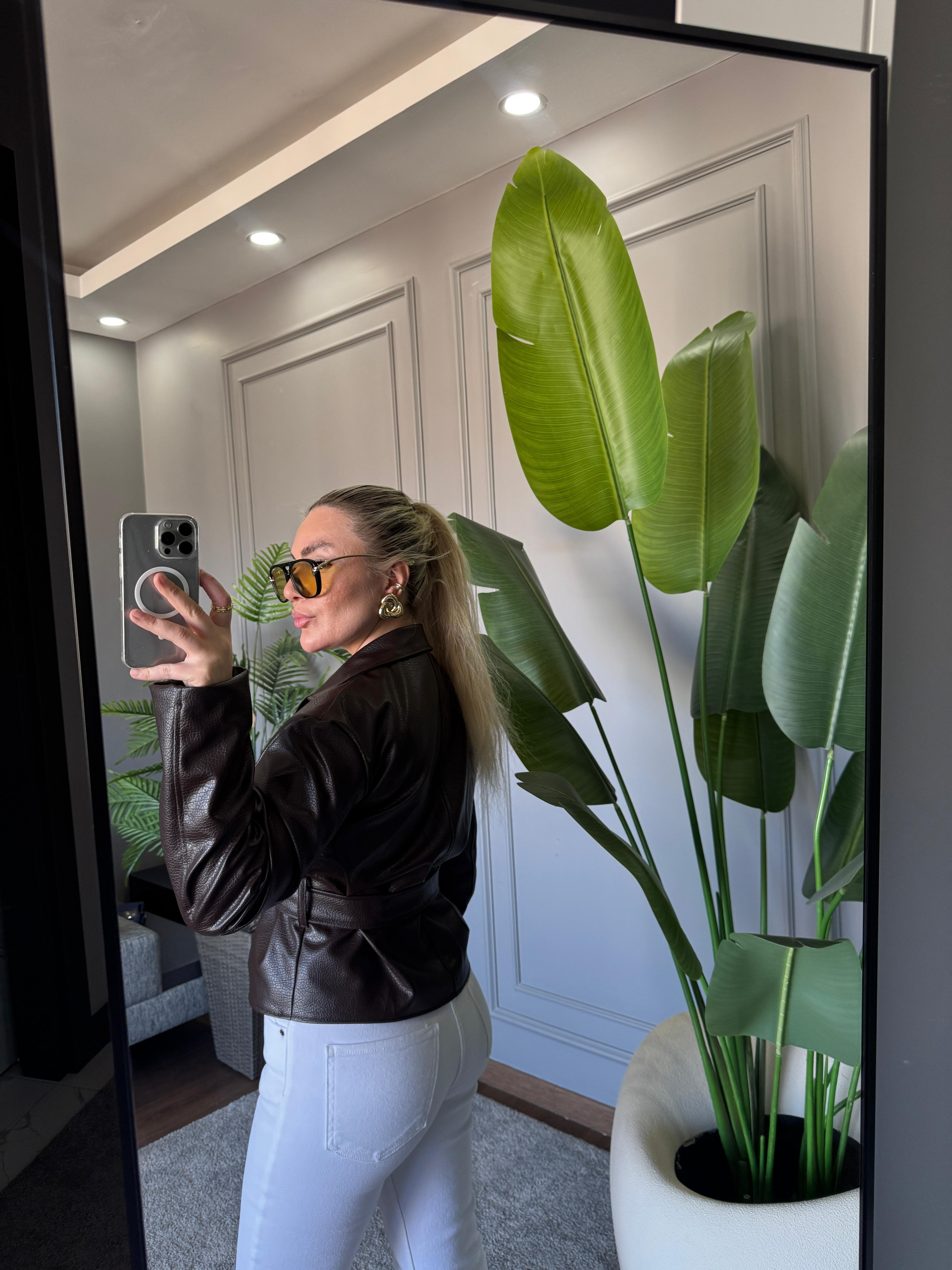 KEMERLİ DERİ CEKET