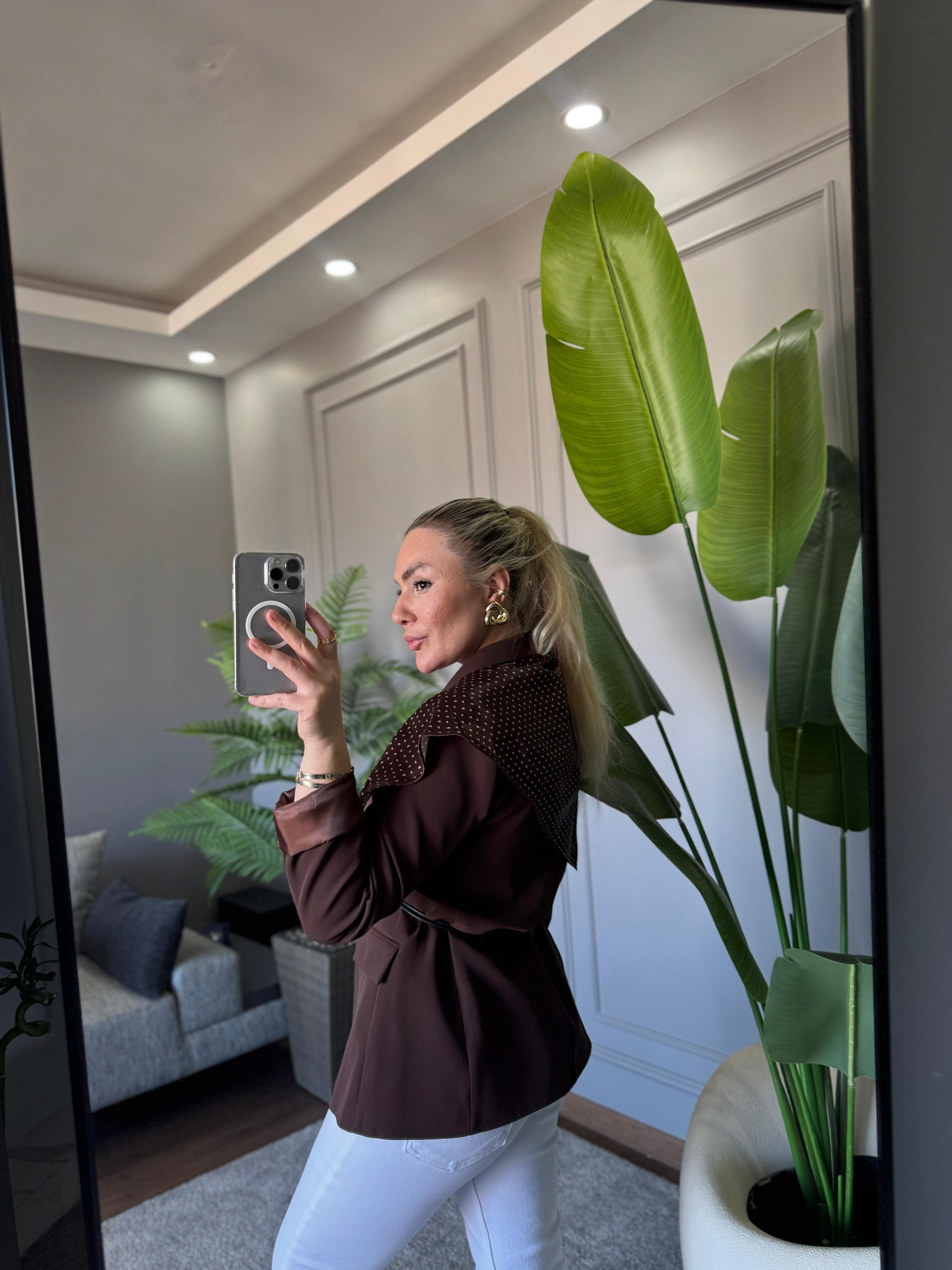 KEMERLİ ŞAL DETAYLI BLAZER