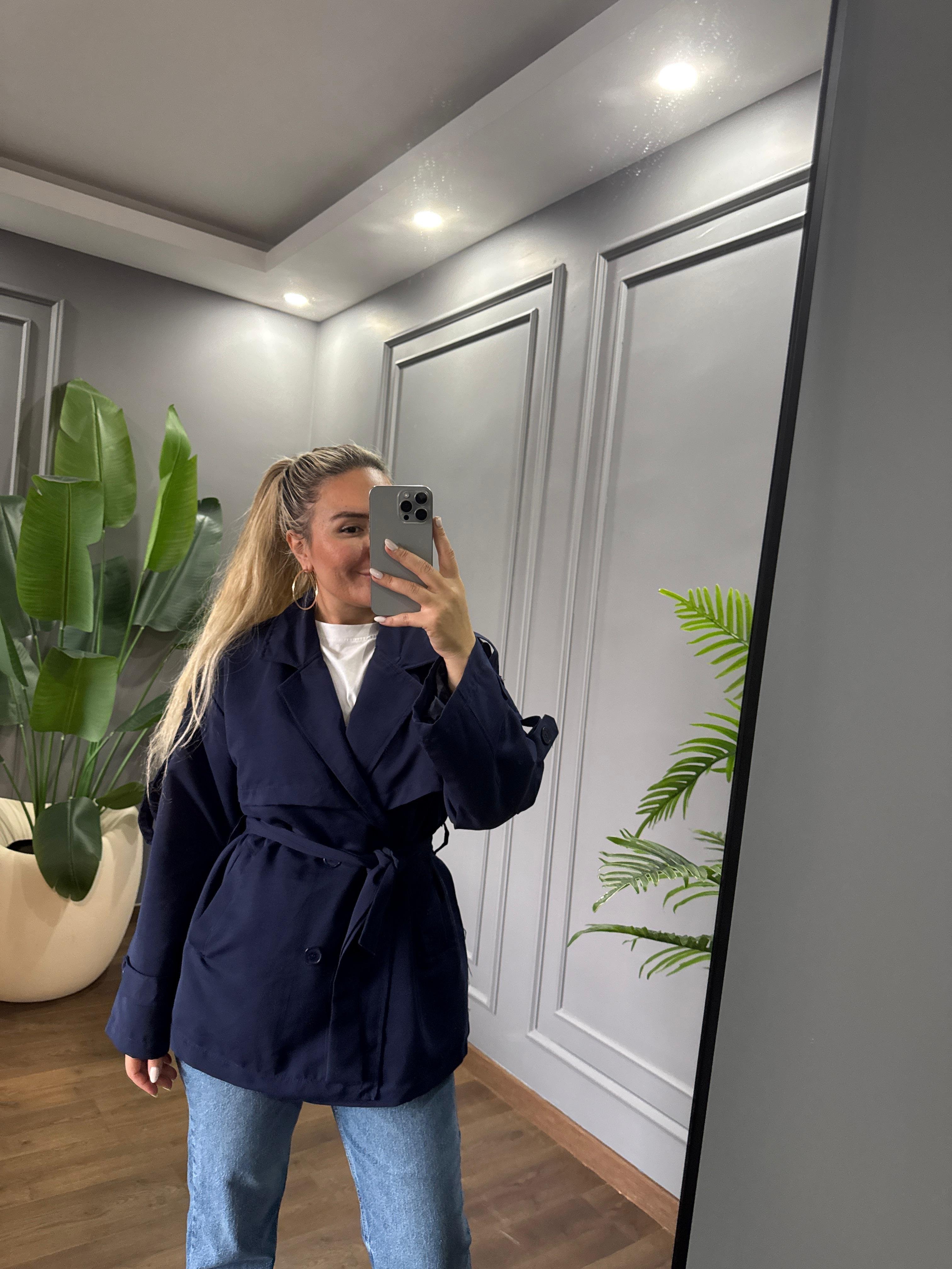 Kısa astarlı trenç