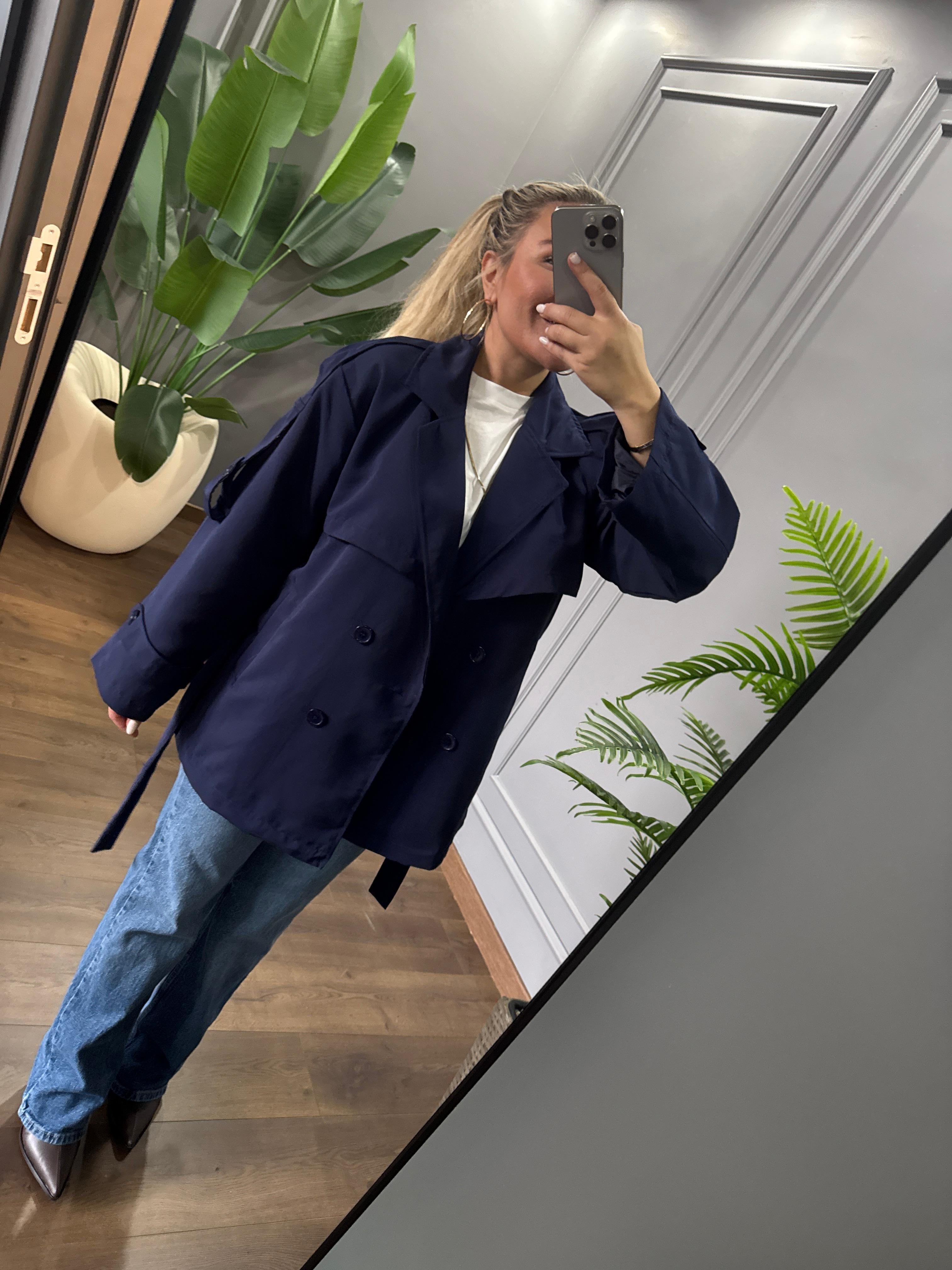 Kısa astarlı trenç