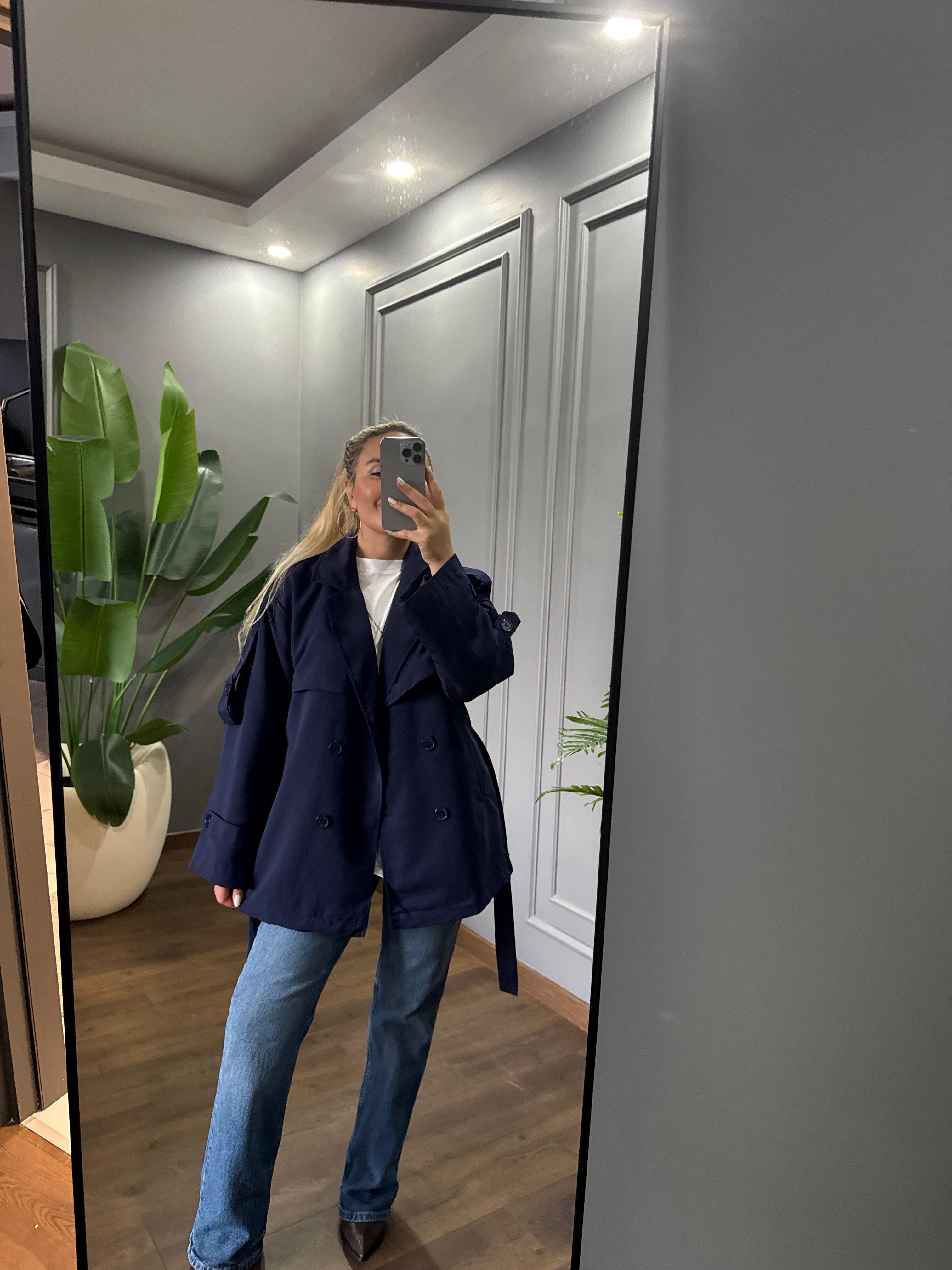 Kısa astarlı trenç