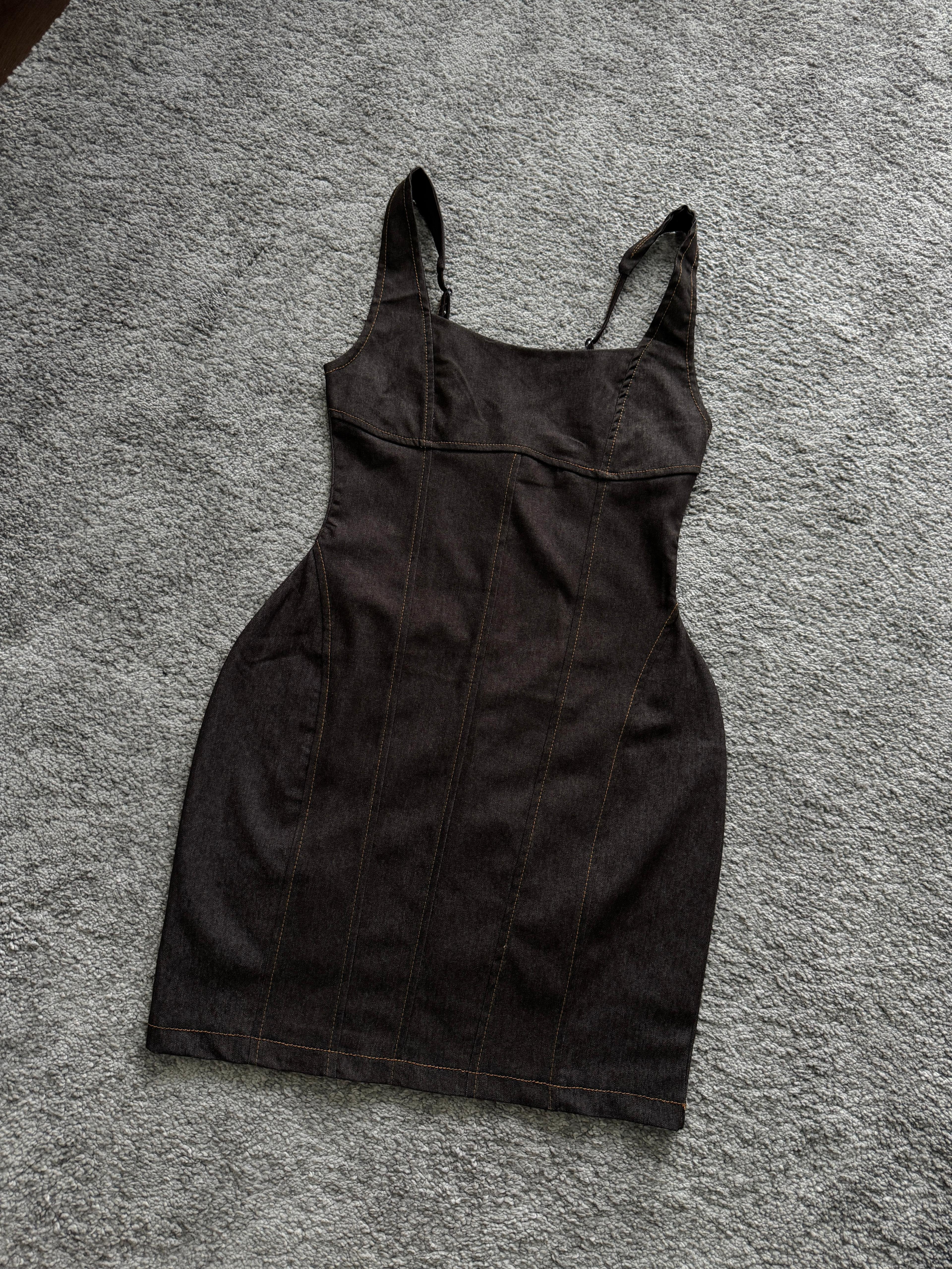 MİNİ ASKILI KOT ELBİSE