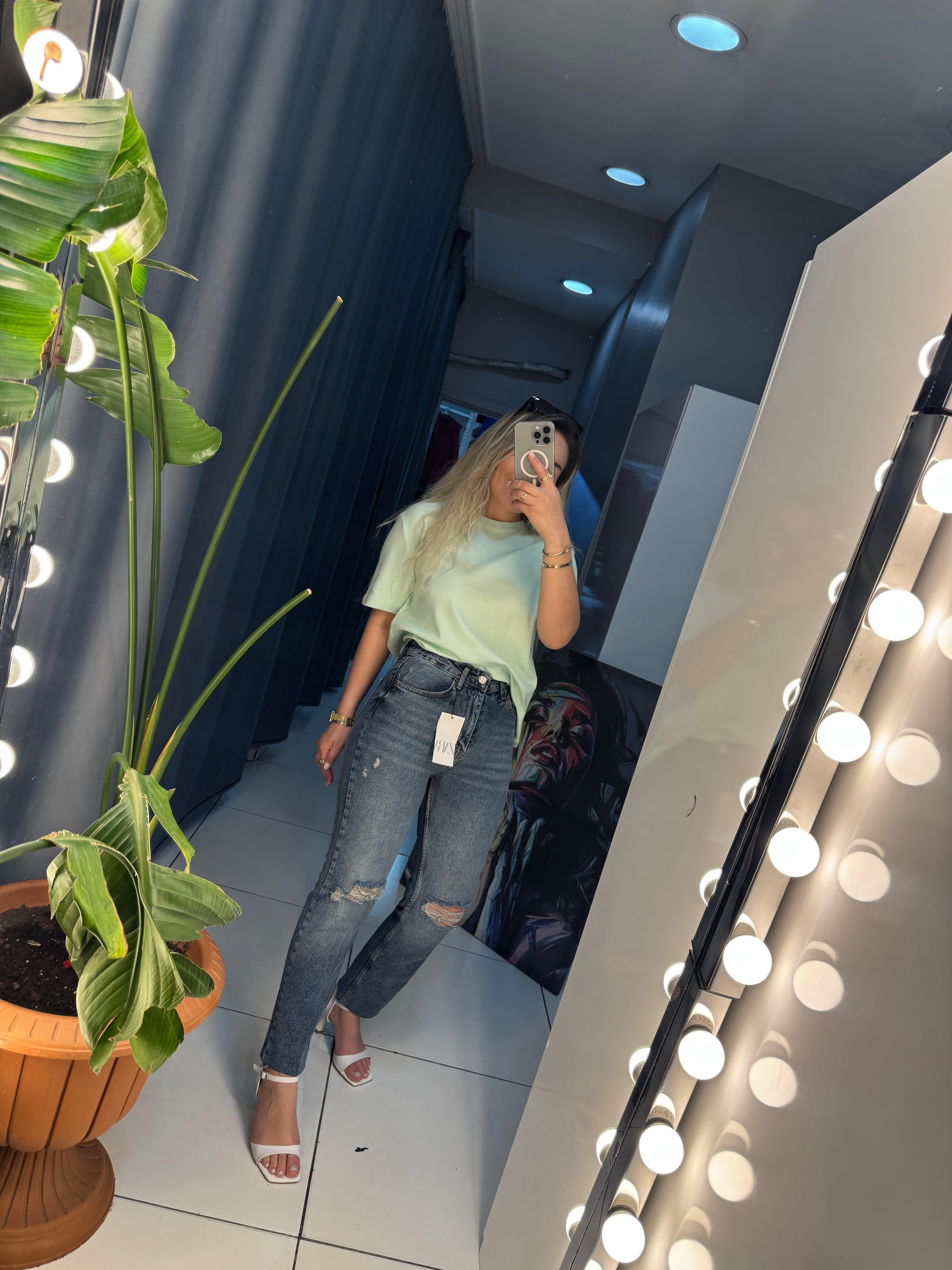 mom jean