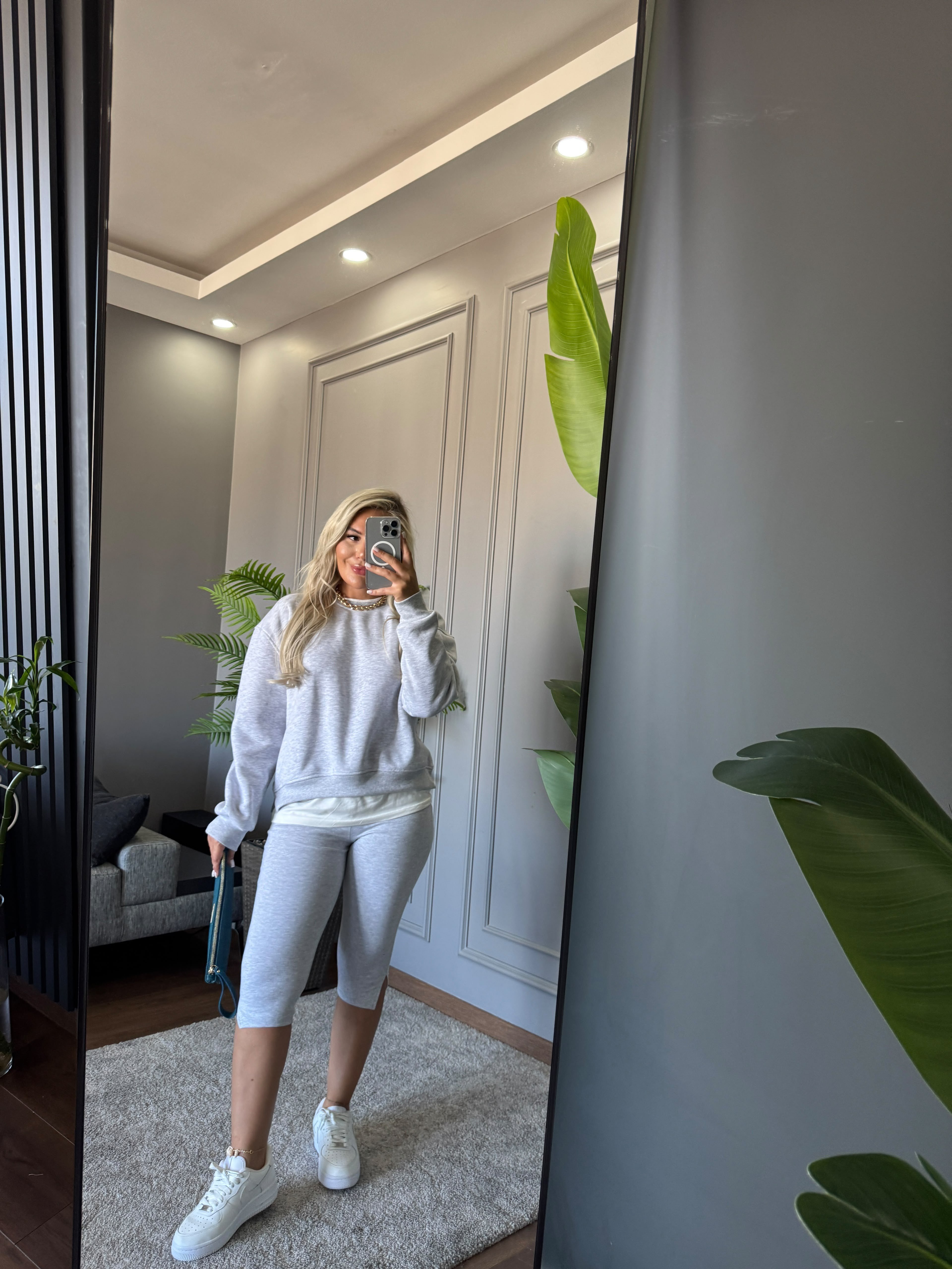 PENYE DETAY ŞARDONLU SWEAT 
