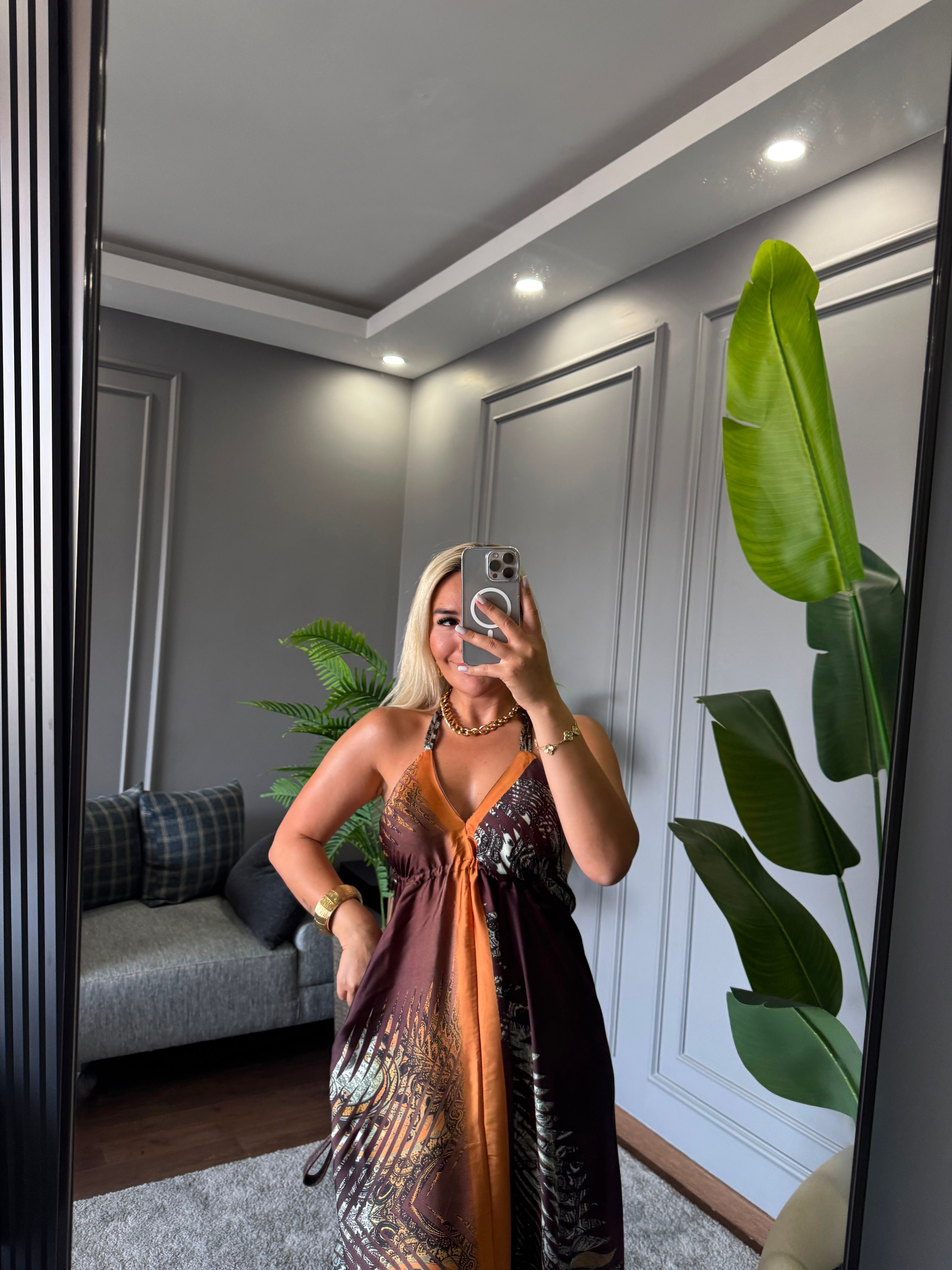 SIRT DETAY ELBİSE 