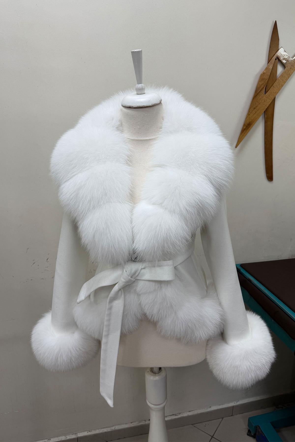Beyaz Kısa Prenses Model- 60 cm