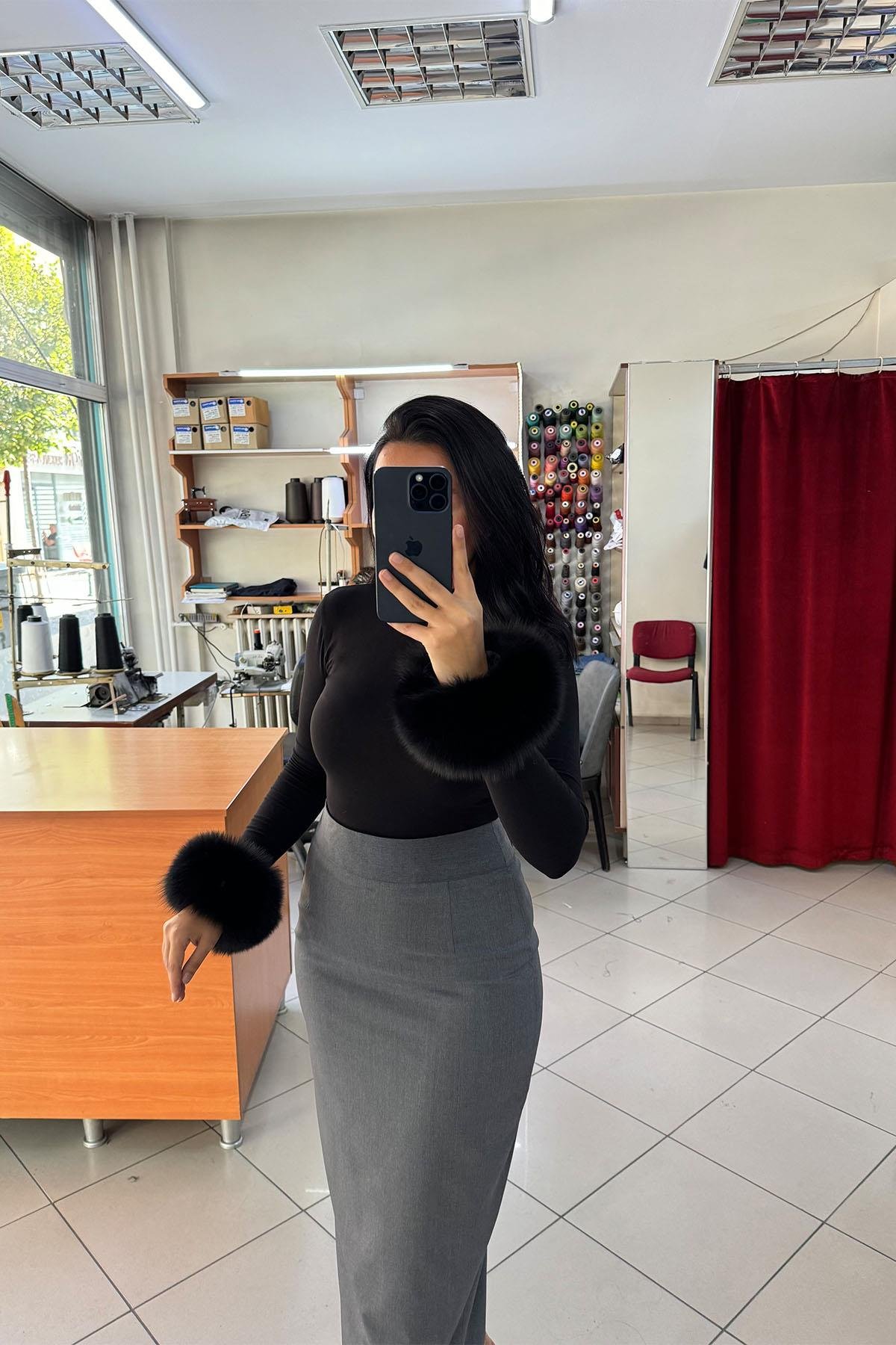 Siyah Kürklü Bodysuit