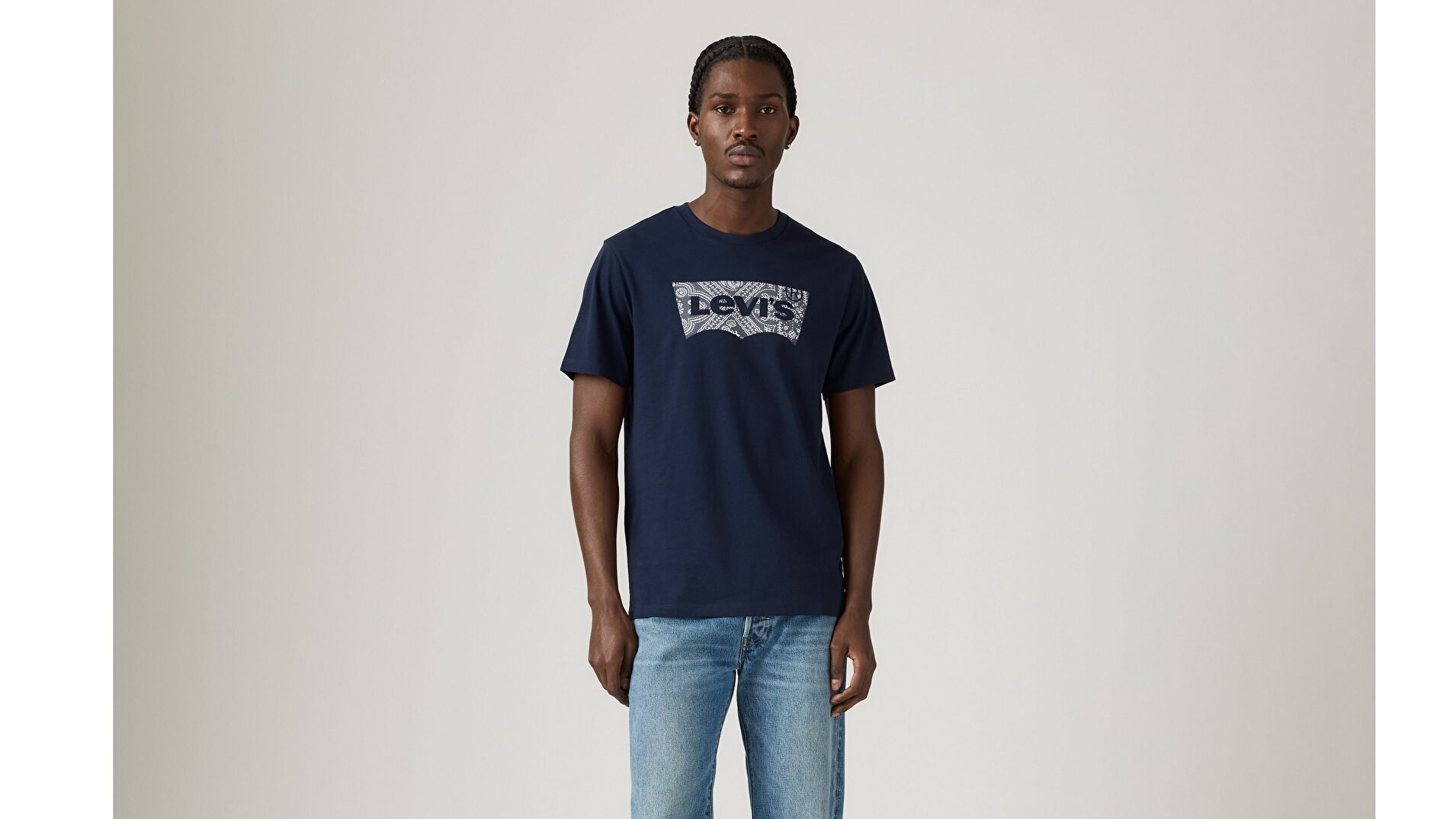 LSE_GRAPHIC CREWNECK TE SSNL FILLEDLACİVERT