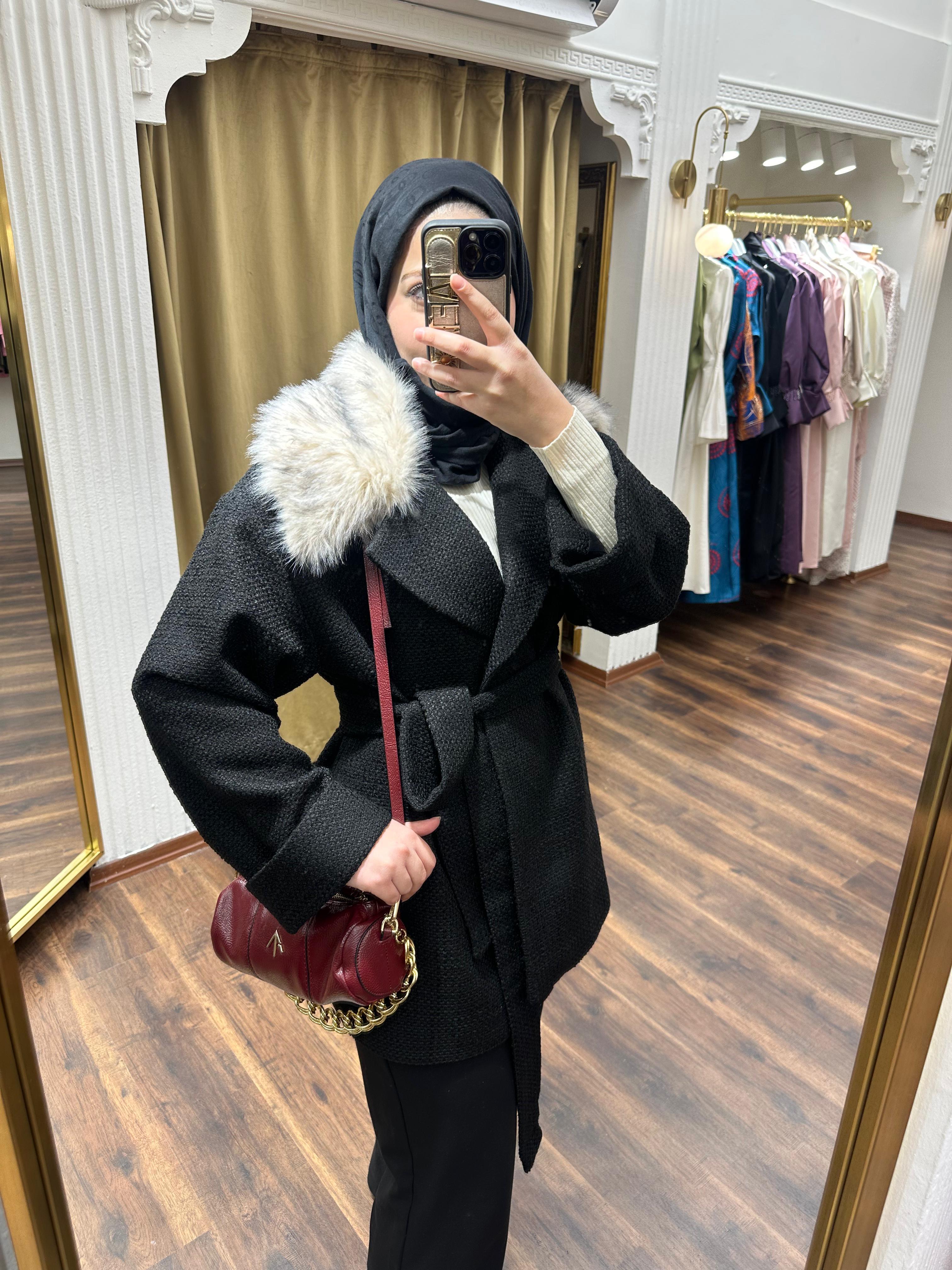 Black Kürklü Kaban