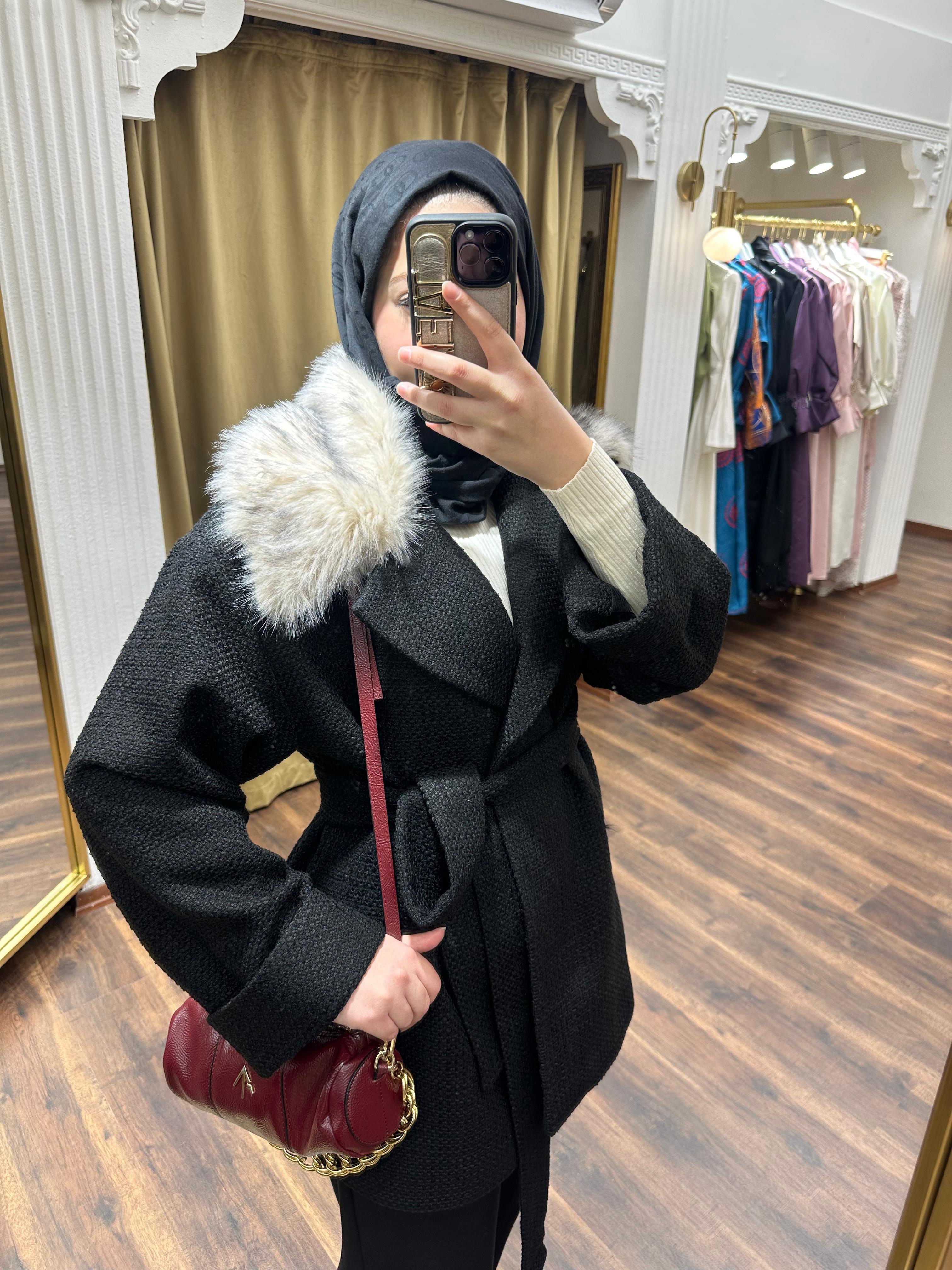 Black Kürklü Kaban