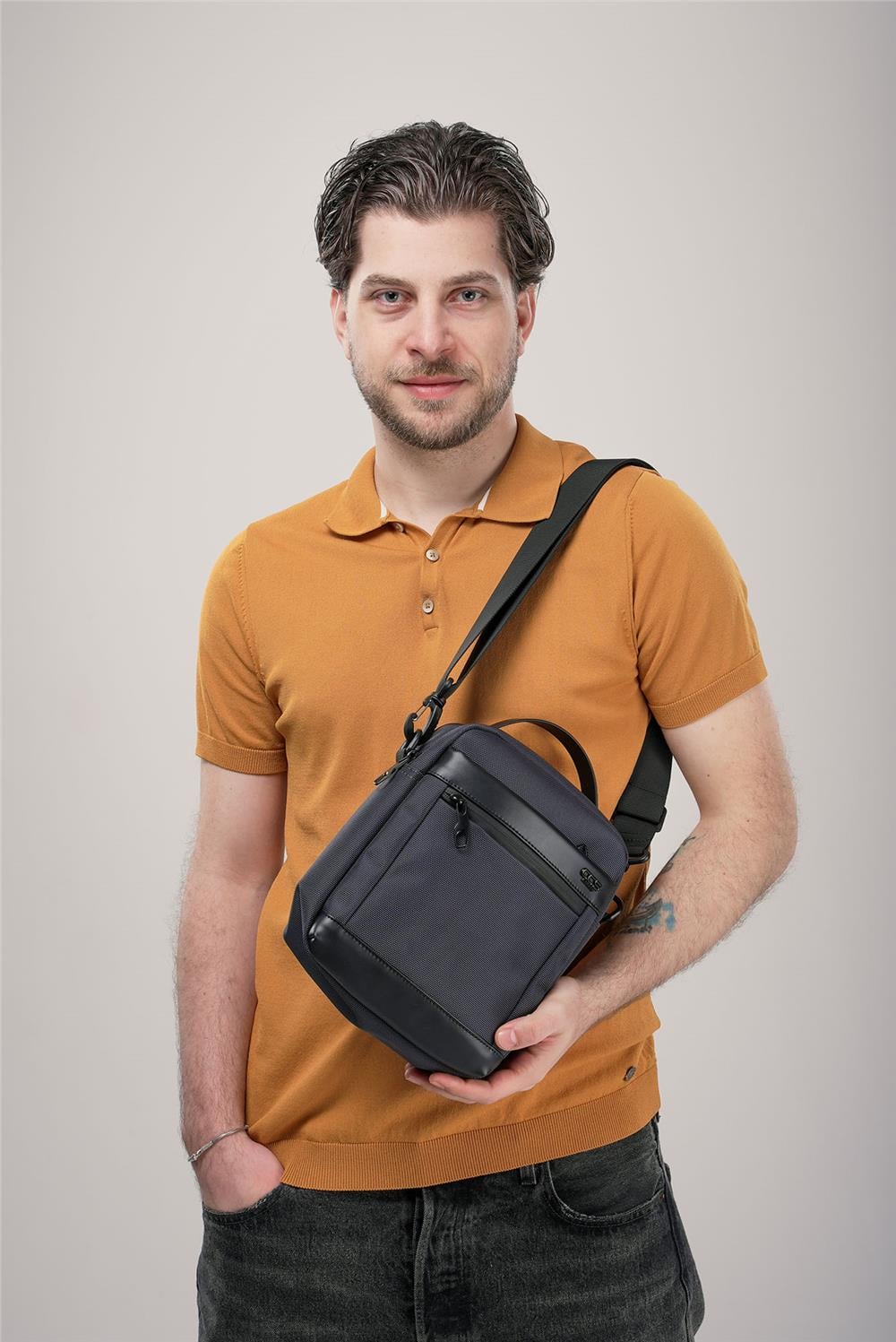 ÇÇS 31564 Askılı Çanta