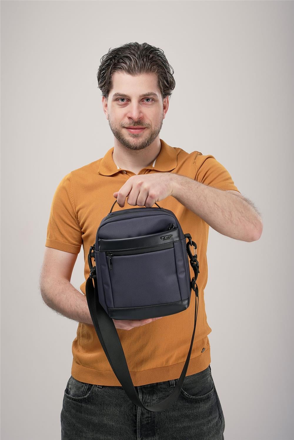ÇÇS 31564 Askılı Çanta