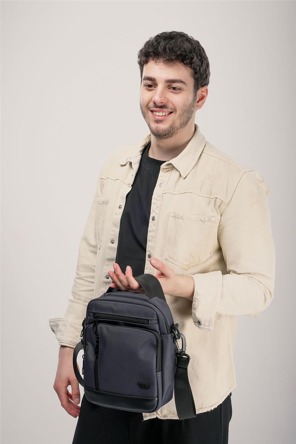 ÇÇS 31567 Askılı Çanta