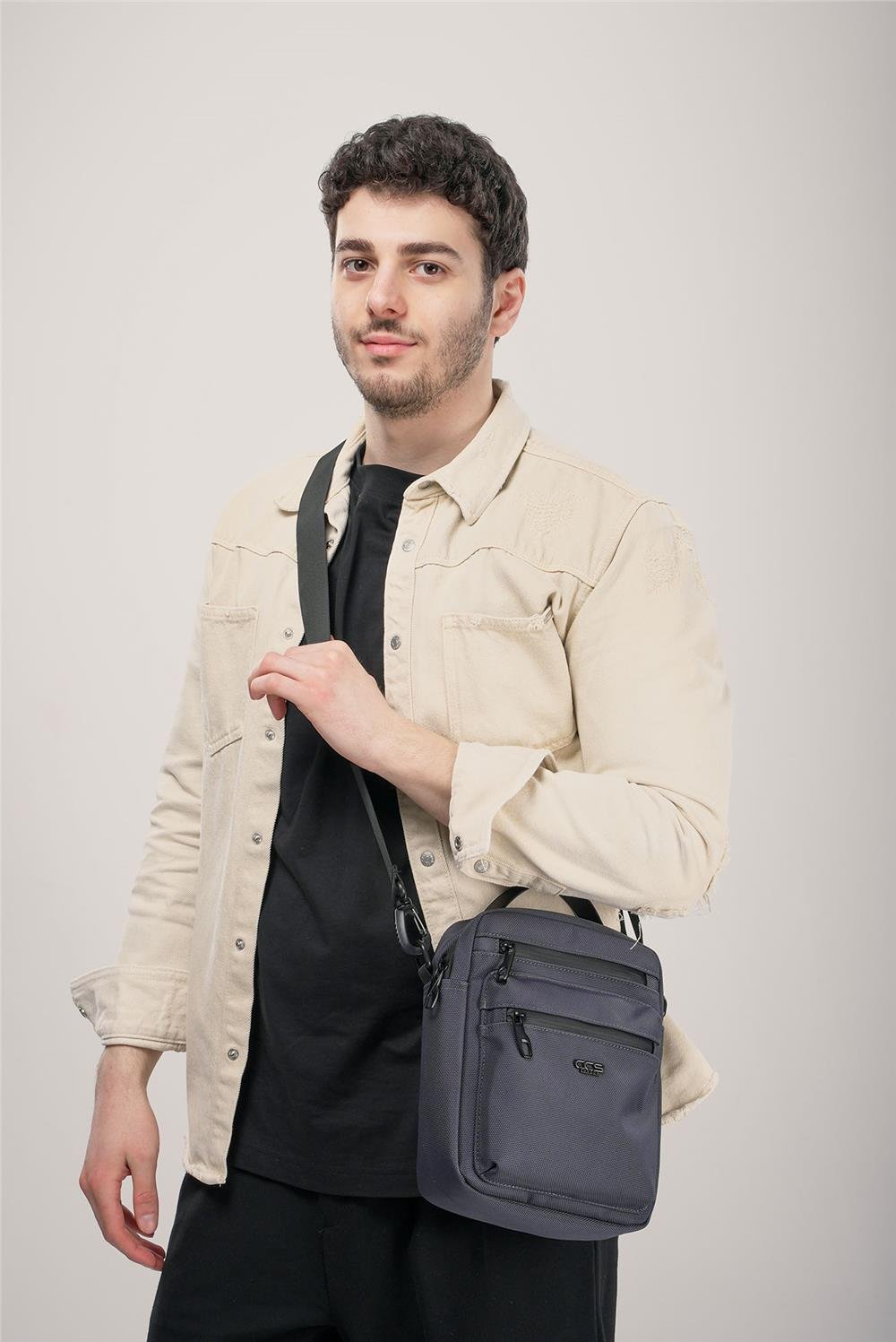 ÇÇS 31569 Askılı Çanta