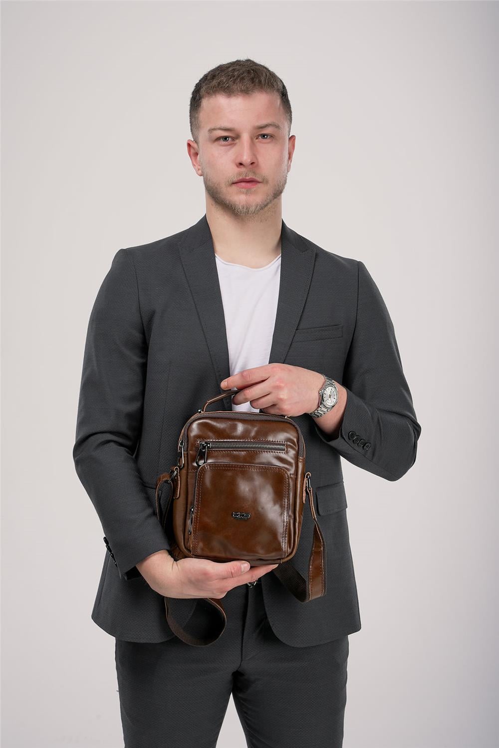 ÇÇS 31595 Hakiki Deri Askılı Çanta