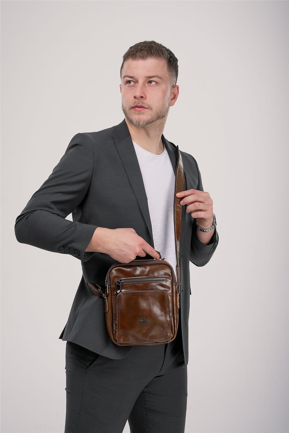 ÇÇS 31595 Hakiki Deri Askılı Çanta