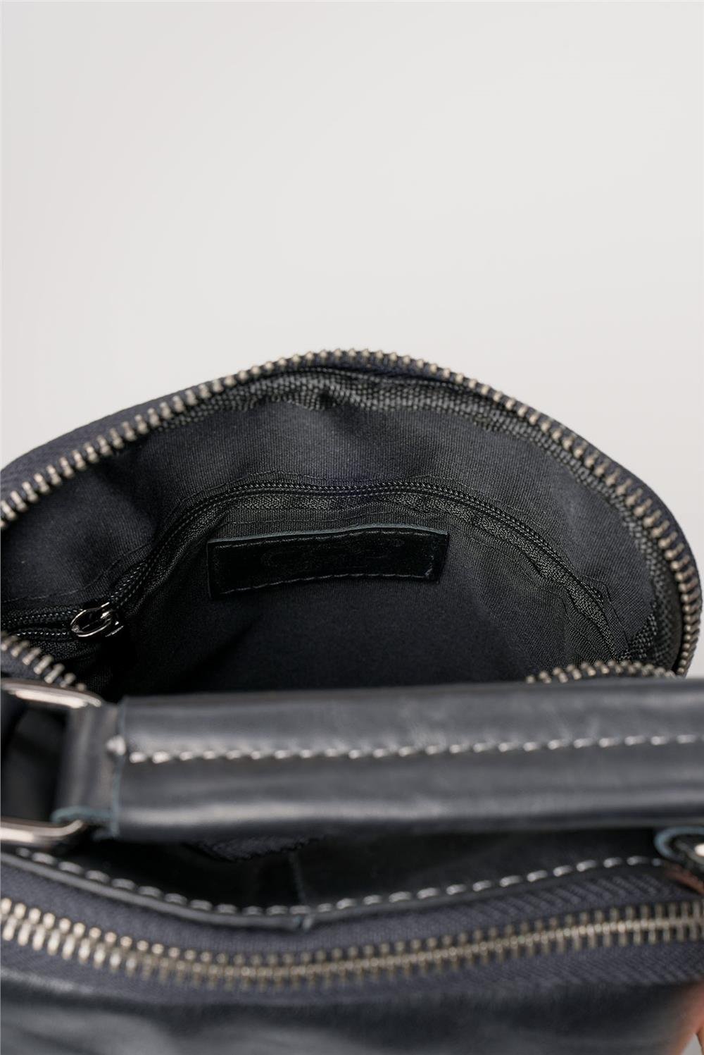 ÇÇS 31607 Hakiki Deri Askılı Çanta
