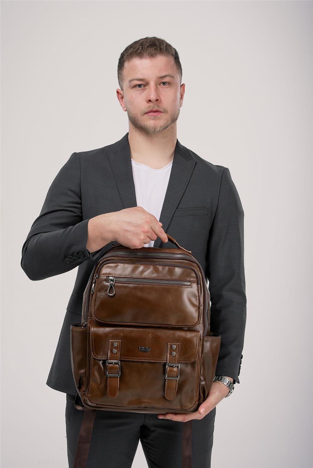 ÇÇS 31624 Hakiki Deri Sırt Çantası