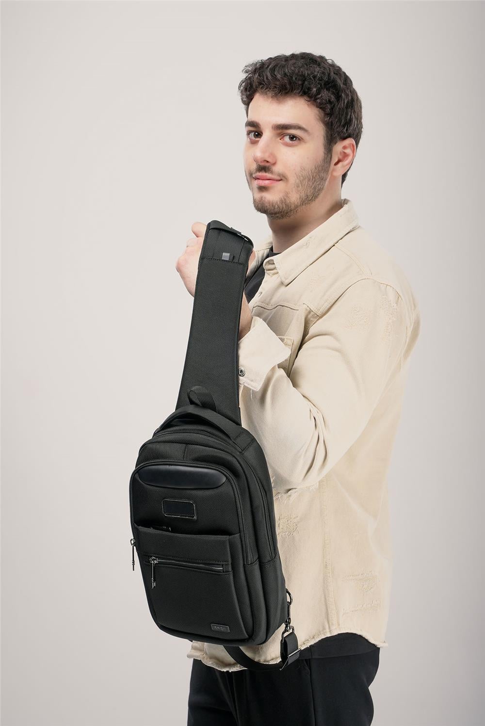 ÇÇS 31640 Çapraz Askılı Çanta