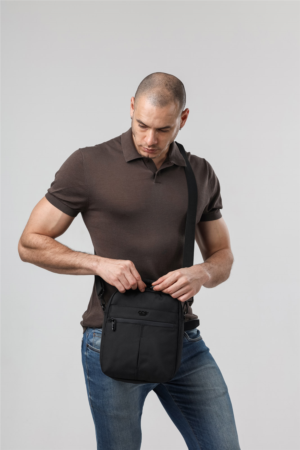 ÇÇS 31653 Askılı Çanta