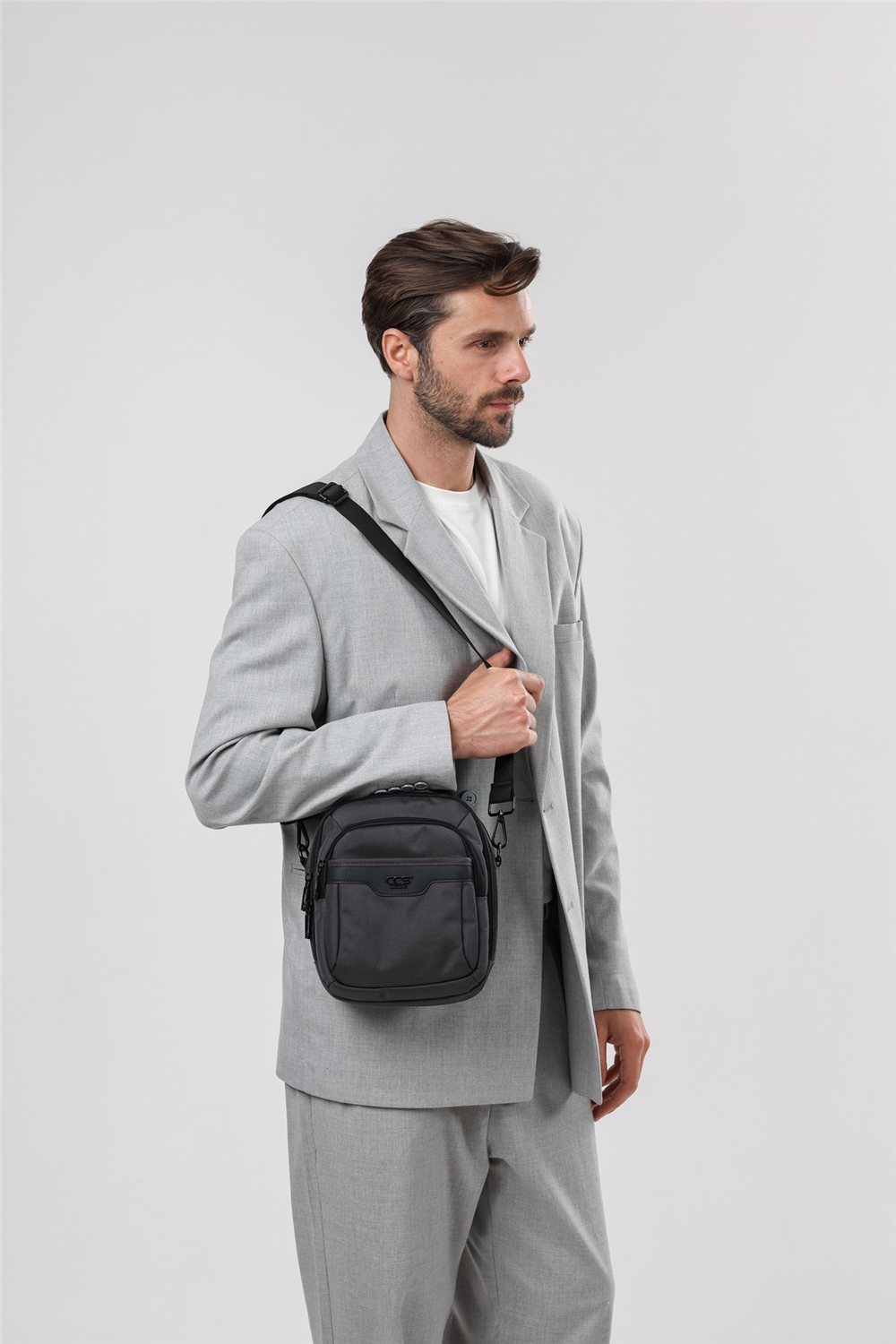 ÇÇS 31655 Askılı Çanta