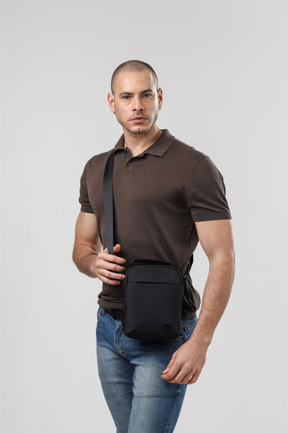 ÇÇS 31674 Askılı Çanta