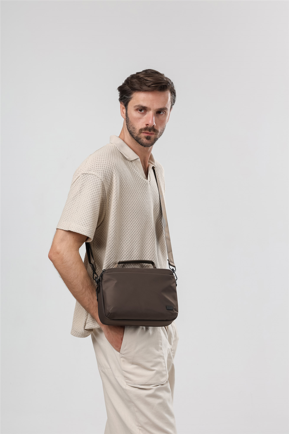 ÇÇS 31676 Askılı Çanta