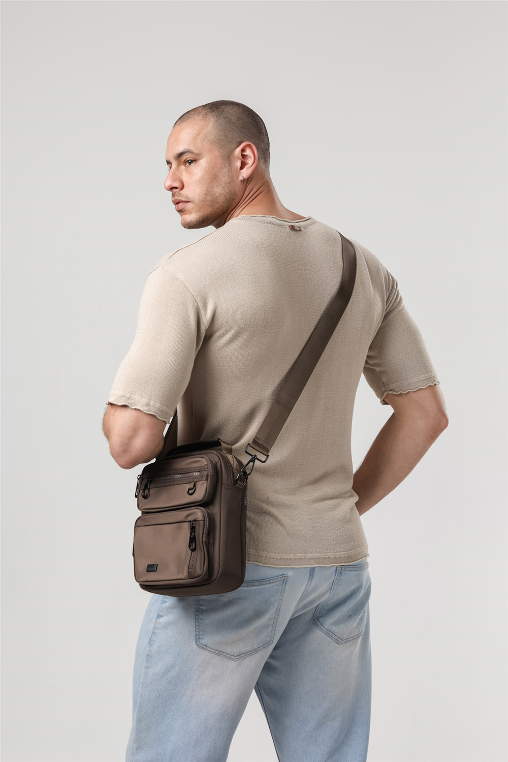 ÇÇS 31679 Askılı Çanta
