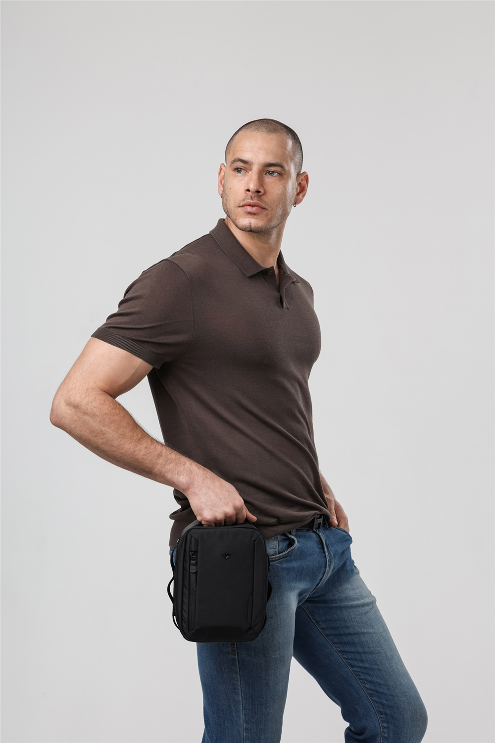 ÇÇS 31688 Askılı Çanta