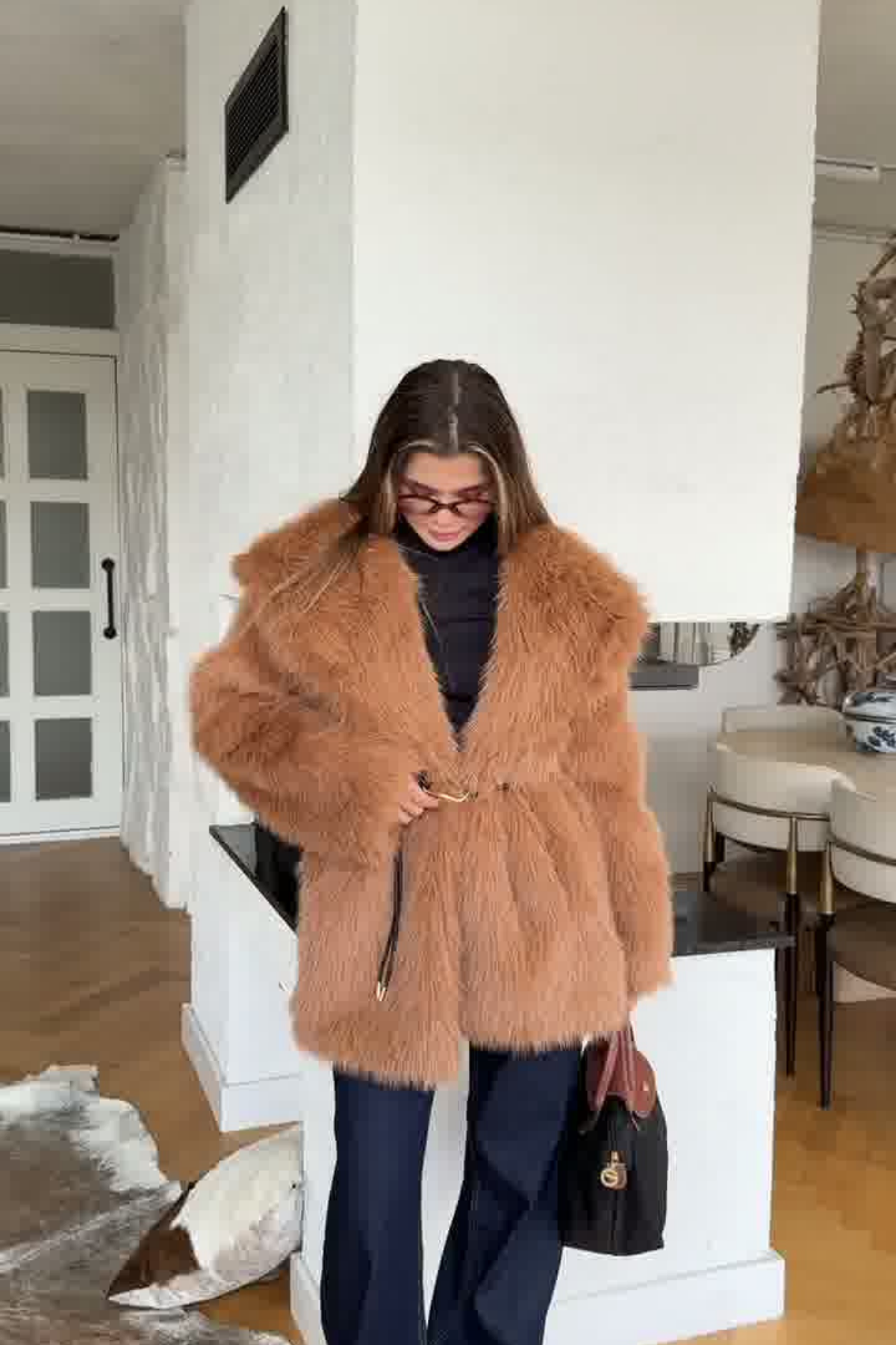 Kadın Camel Kemerli Şal Yaka Kürk Mont – Astarlı, Kruvaze, Suni Kürk Kaban Ceket