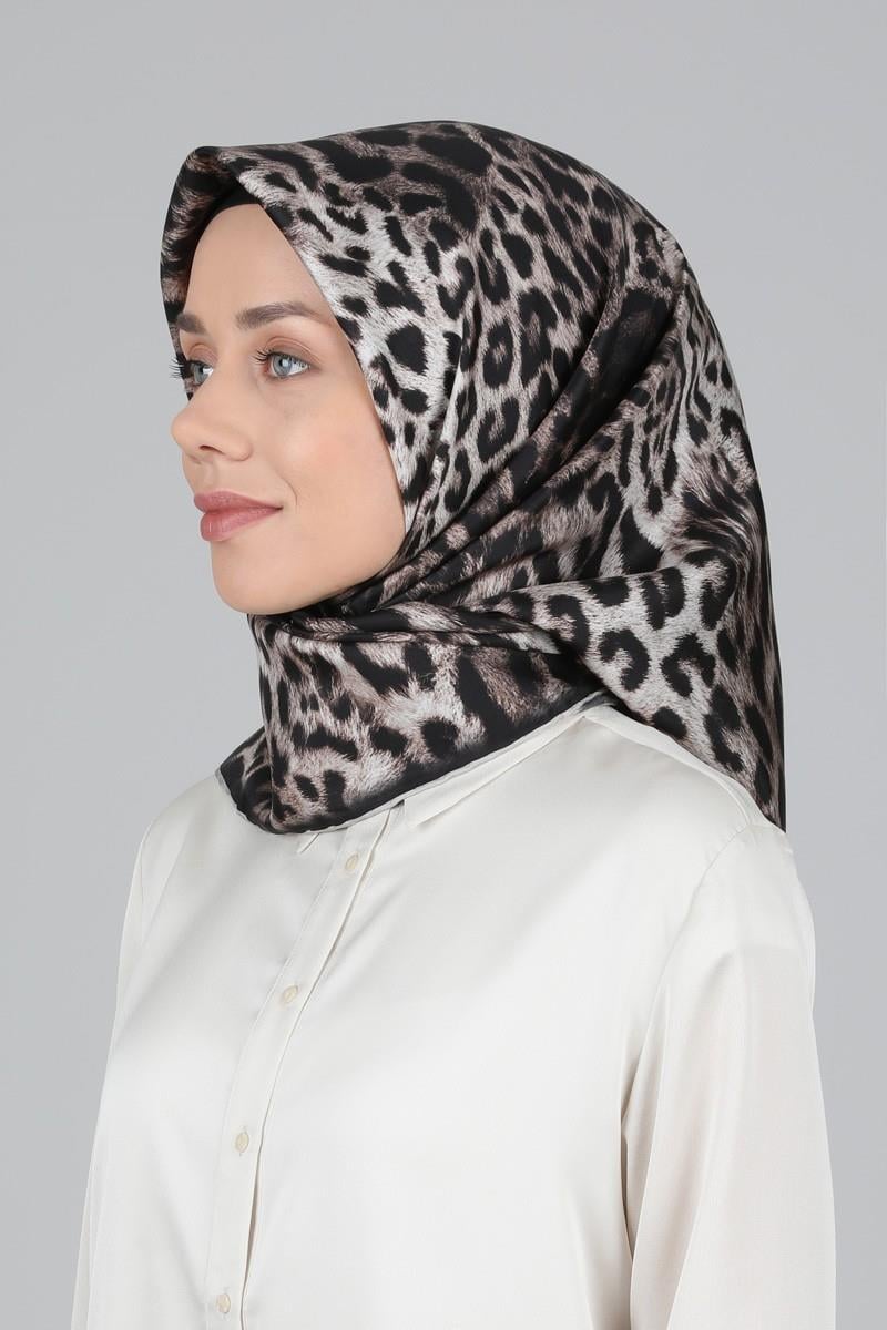 Levidor Kırık Beyaz Twill İpek Eşarp