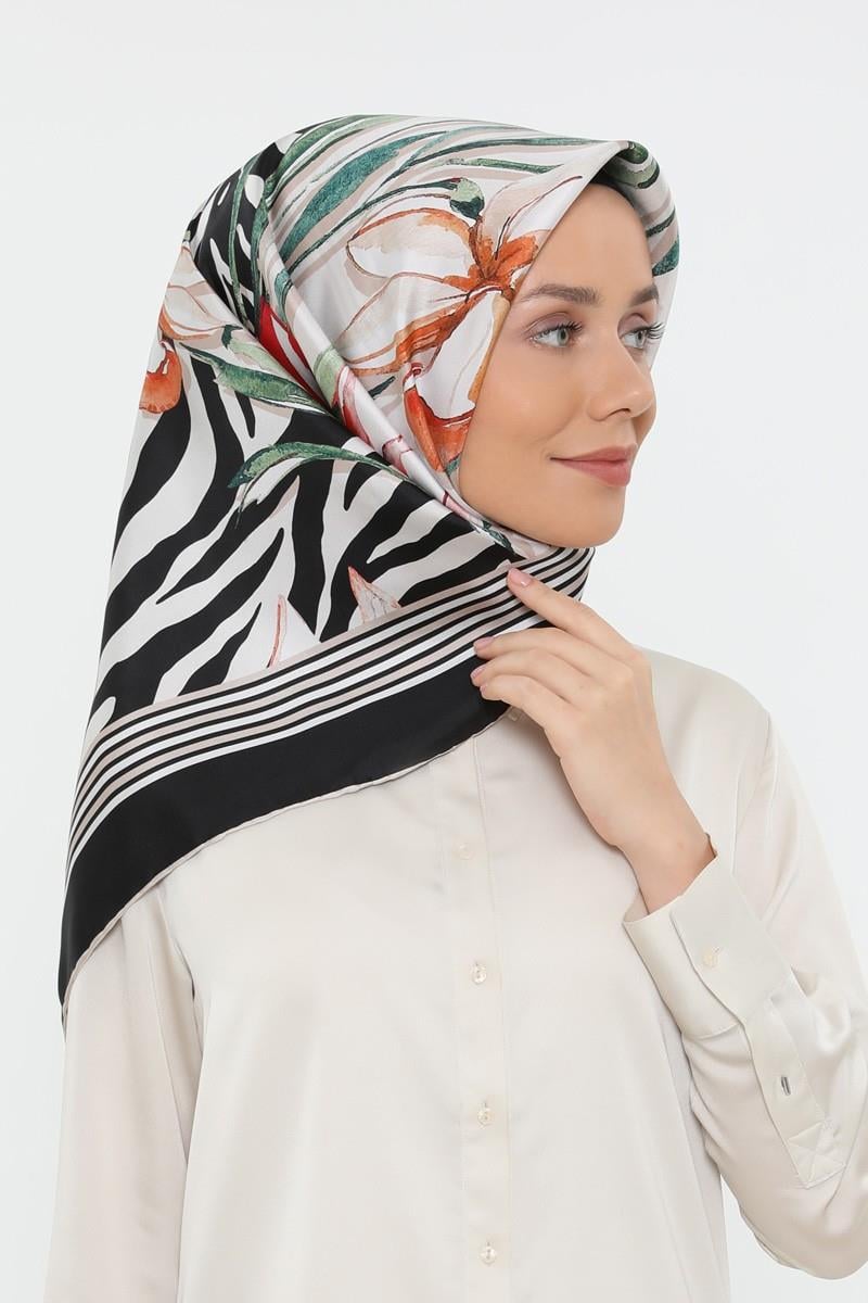 Levidor Siyah Twill Saf İpek Eşarp