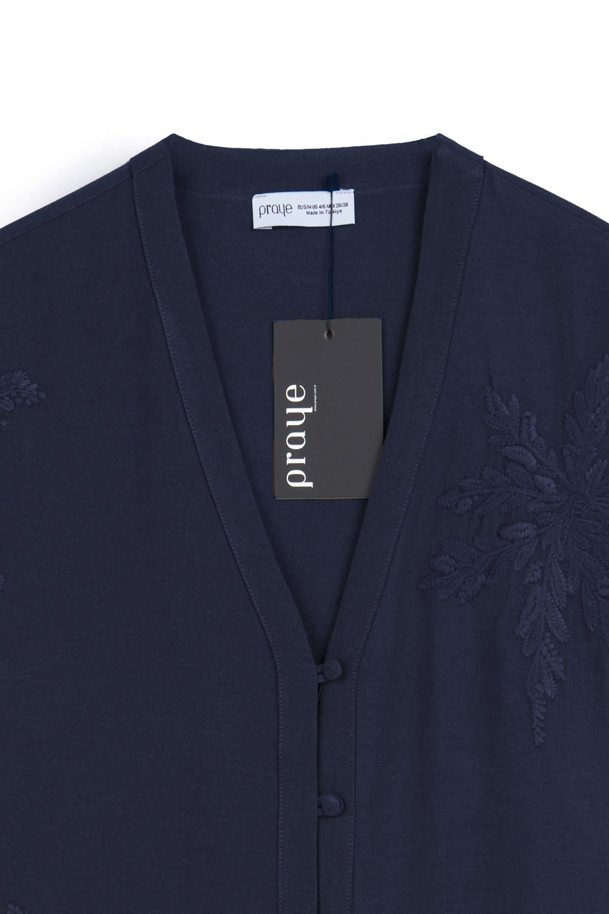 Nakışlı Düğmeli Kimono Lacivert