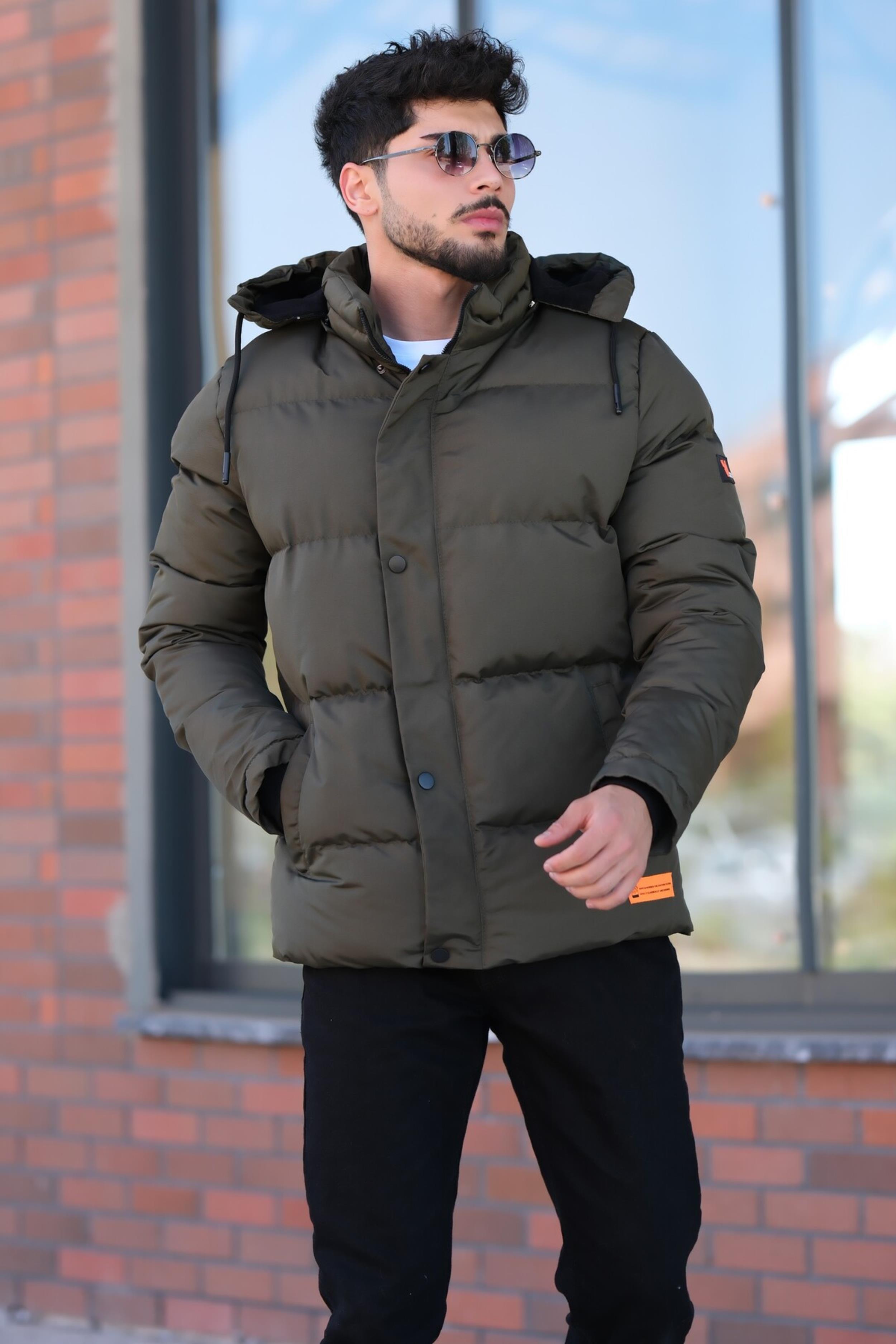 Stil Kombin Çıkarılabilir Kapşonlu Armalı İçi Kürklü Şişme Mont 2911_50213