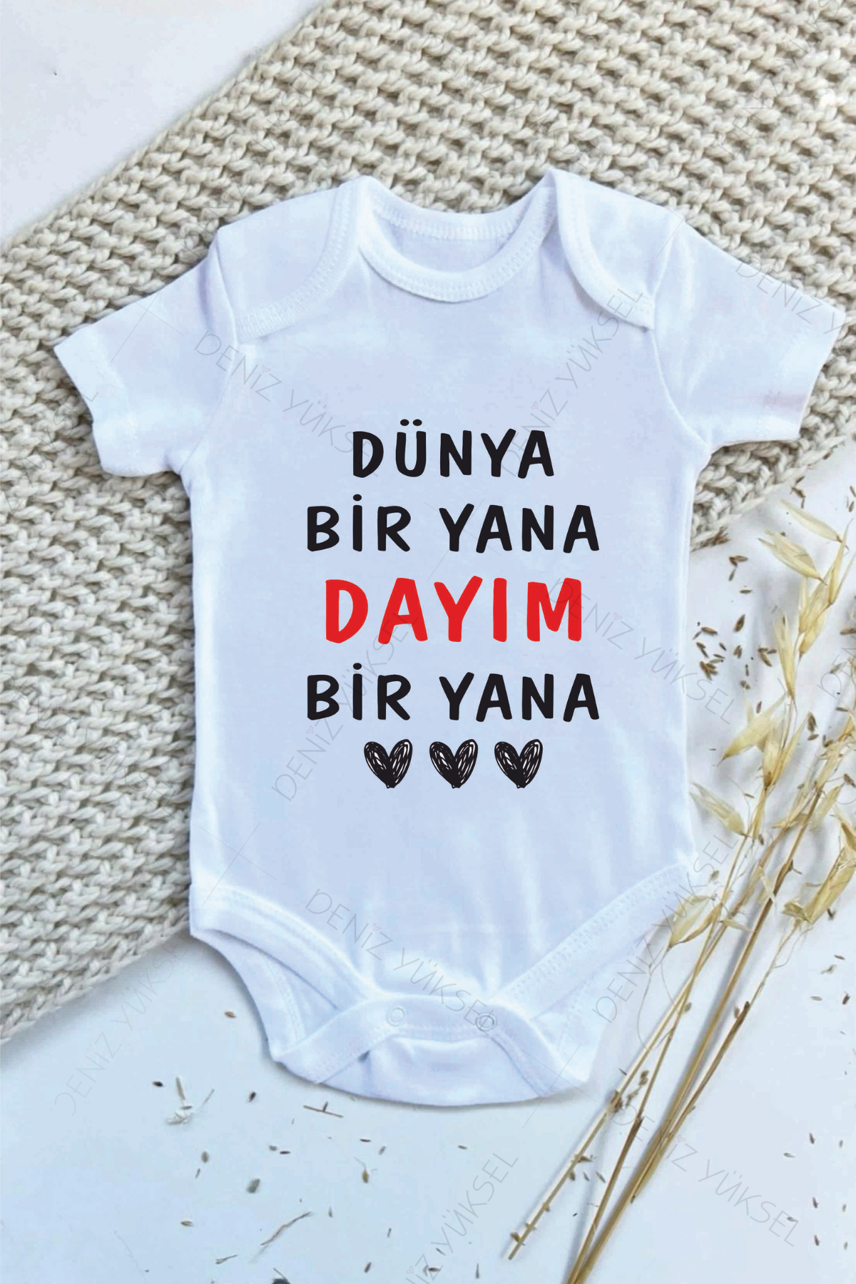 Dünya Bir Yana Dayım Bir Yana Body