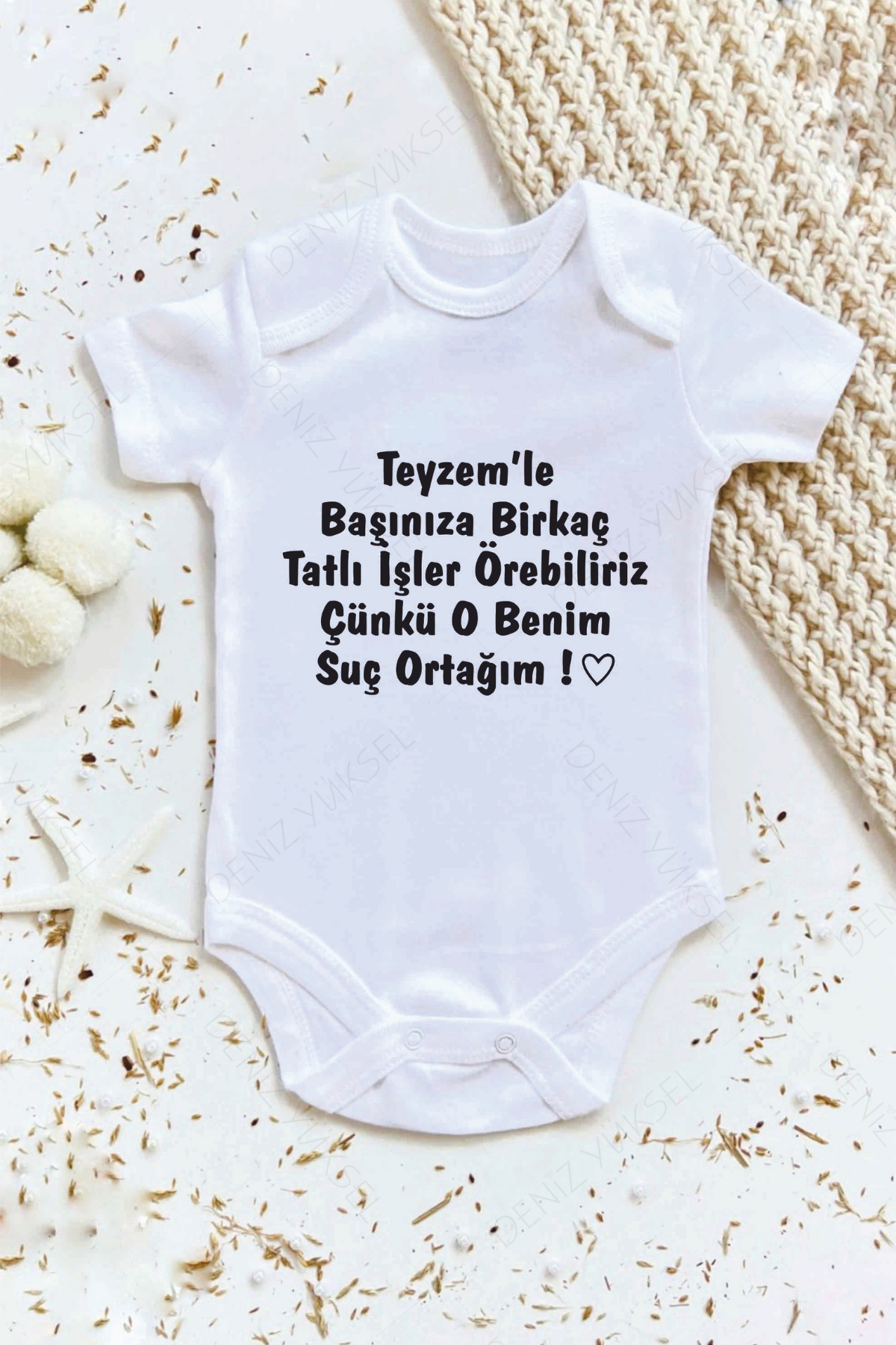 Teyzemle Başınıza İşler Örebiliriz Body