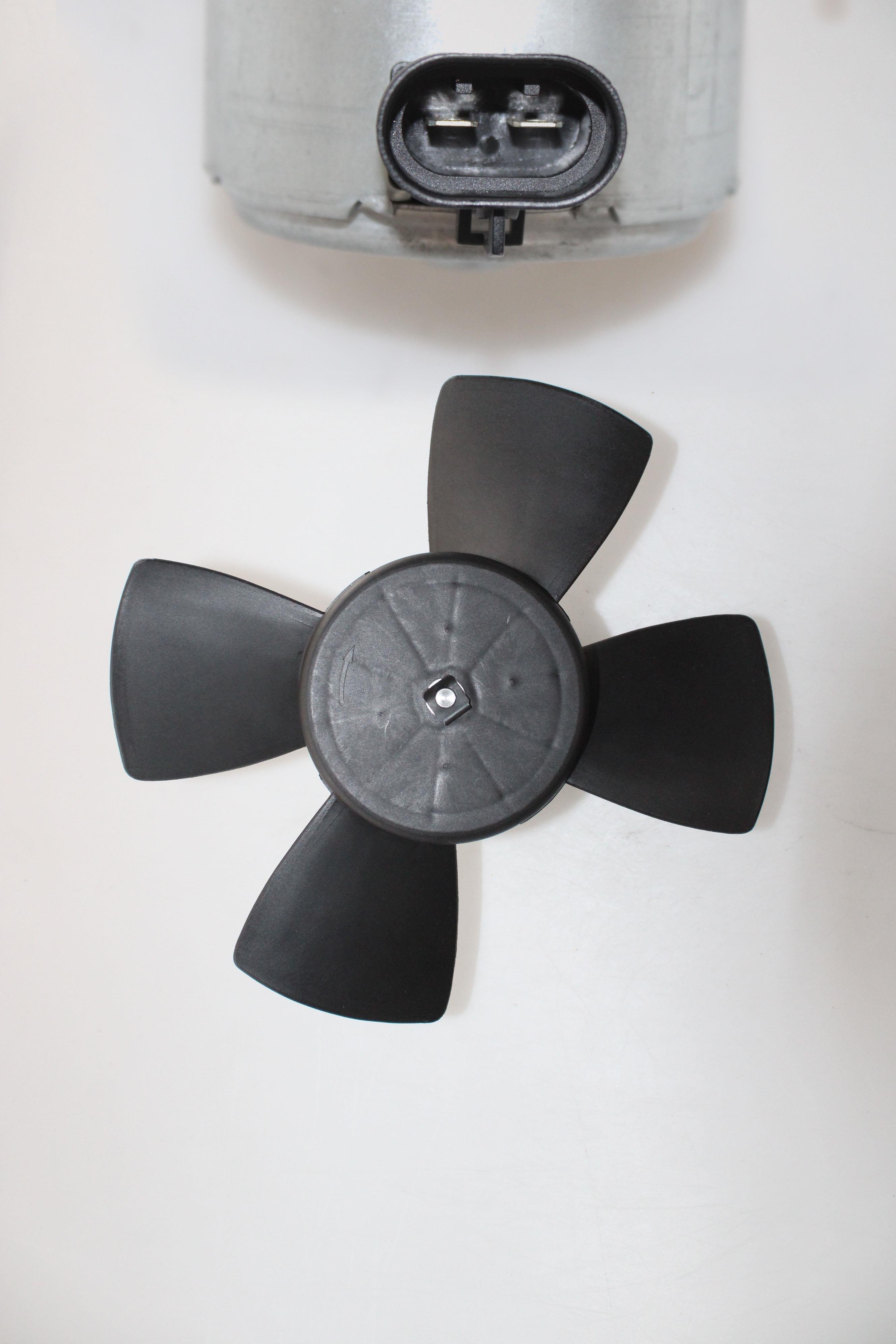 FAN MOTORU ASTRA F CORSA B X14SZ C14SE TEK MOTOR