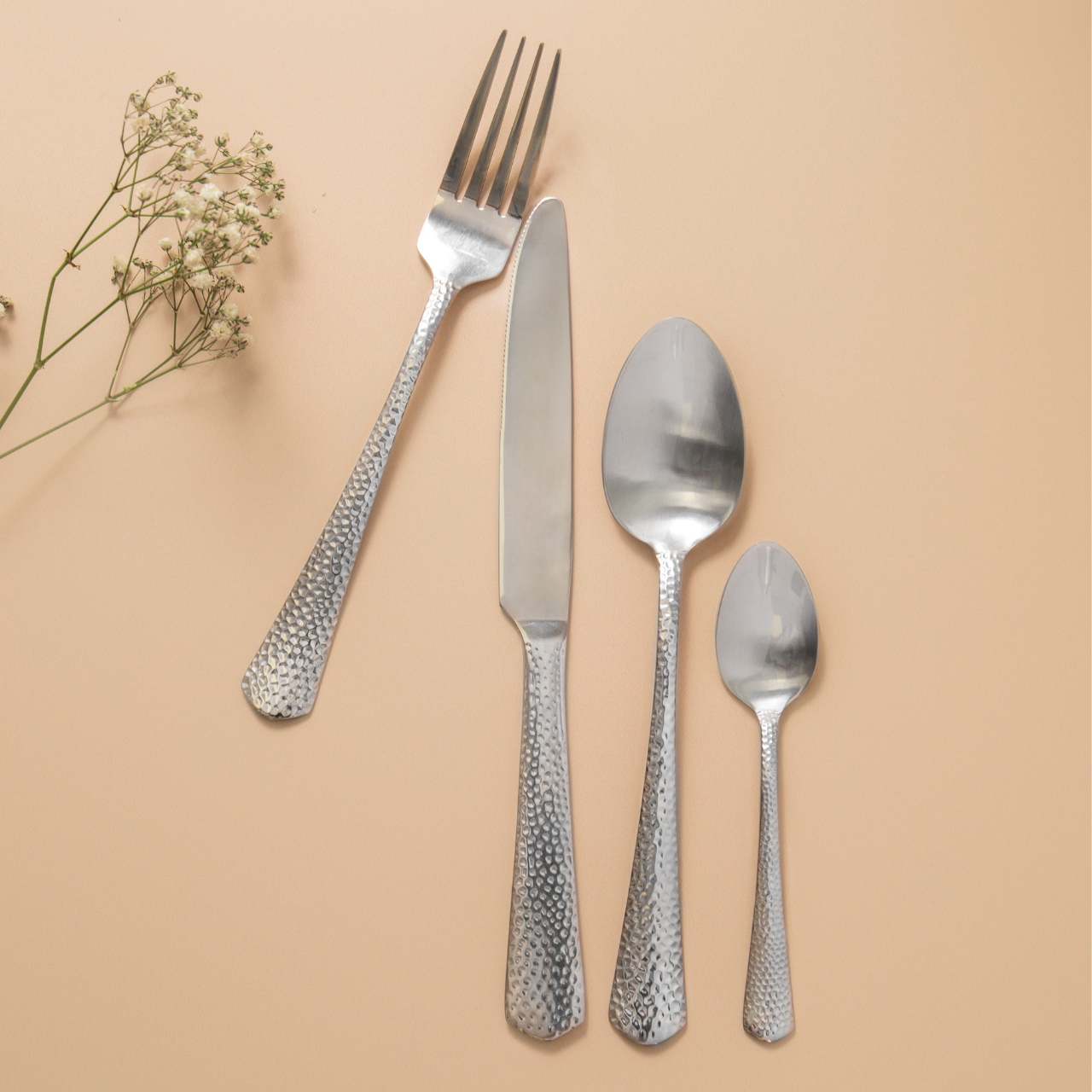 Mikasa MKCUTBROAD16PC Broadway Paslanmaz Çelik 16 Parça Çatal Kaşık Bıçak Takımı