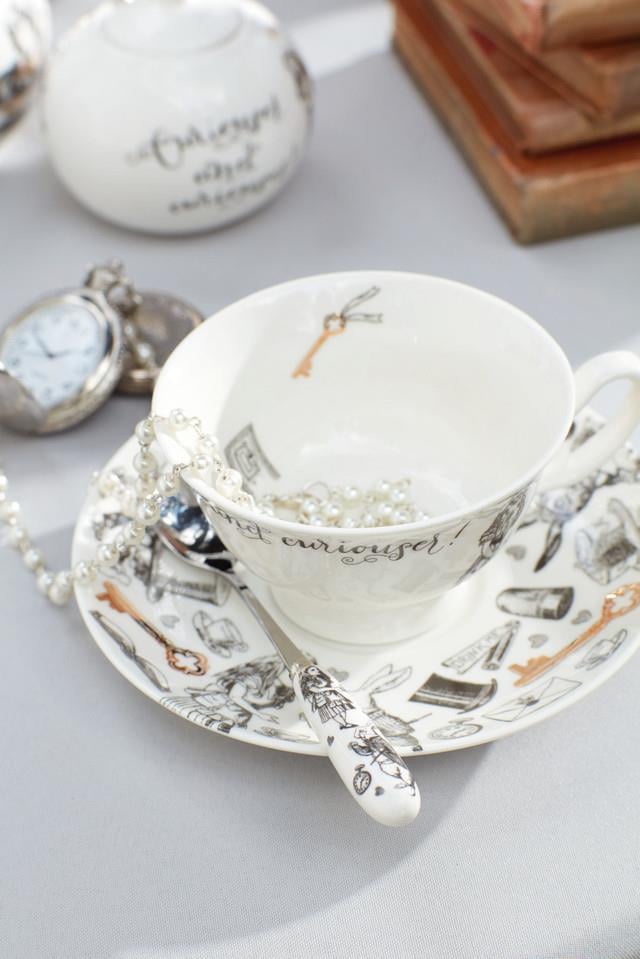 Mikasa x V&A Alice In Wonderland 5227080 Paslanmaz Çelik Porselen Saplı Çay Kaşığı 4lü