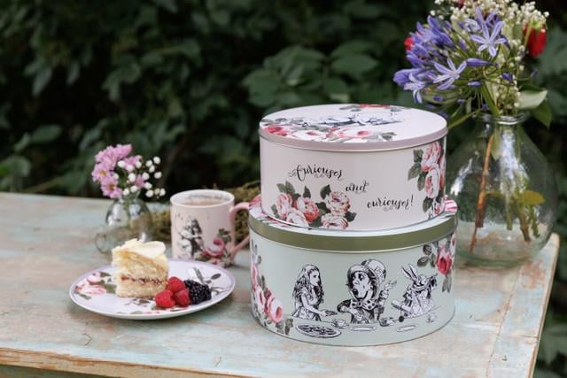 Mikasa x V&A Alice In Wonderland MKALCTIN2PC Teneke Kek, Bisküvi Saklama Kabı 2li