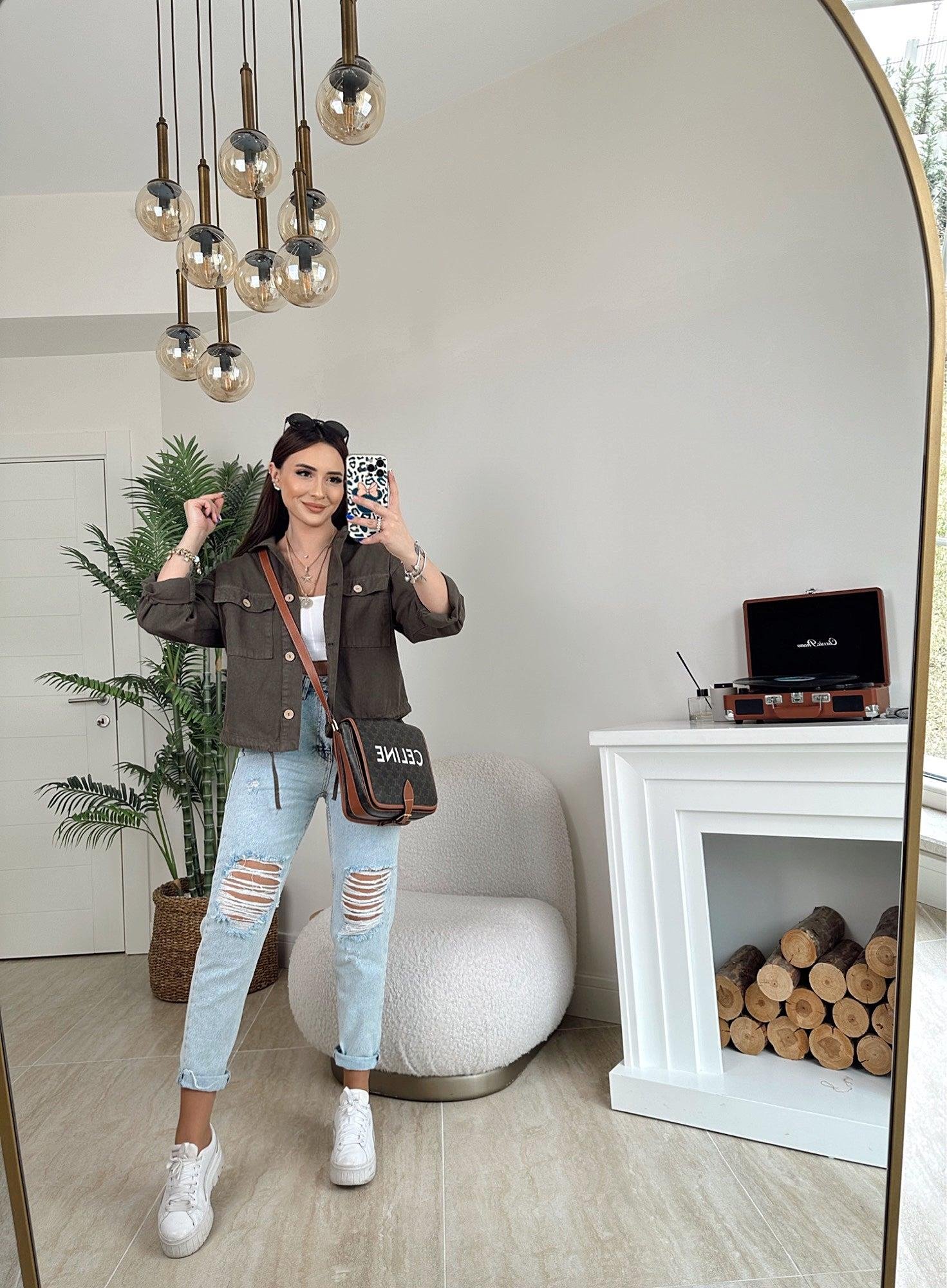 Açık Mavi Yırtık Paça Detay Mom Jean