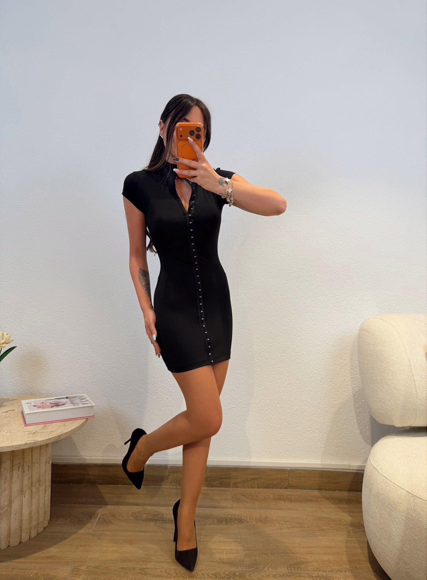 Agraflı Siyah Mini Elbise