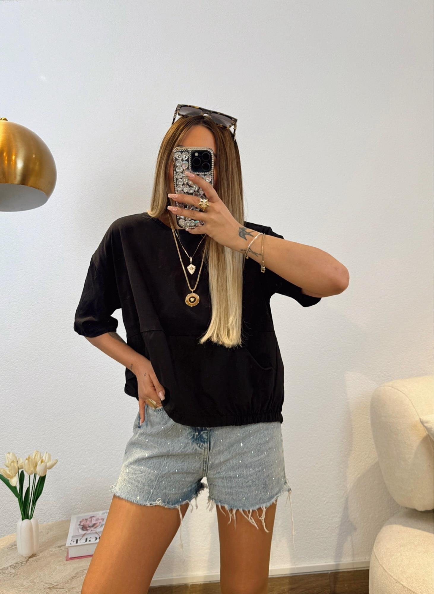 Arkası Düğmeli Kanguru Cep Siyah Poplin Tshirt