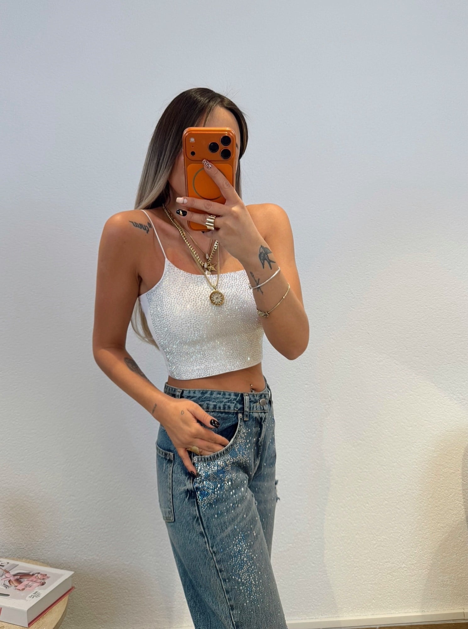 Askılı Taşlı Beyaz Crop