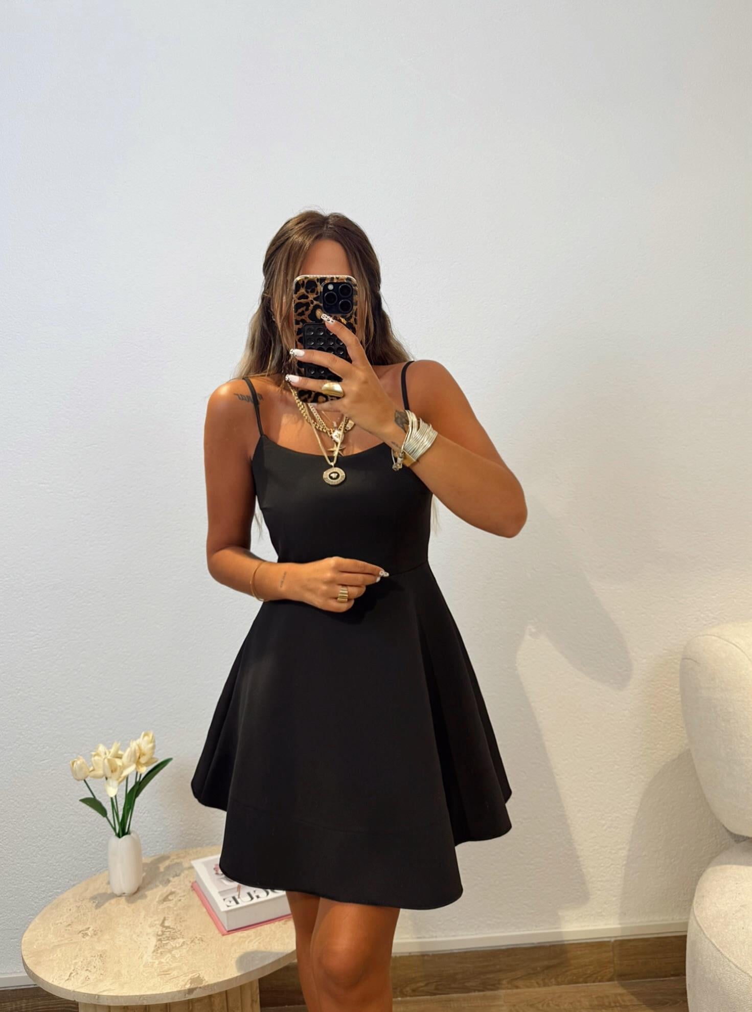 Askılı Volanlı Siyah Mini Elbise