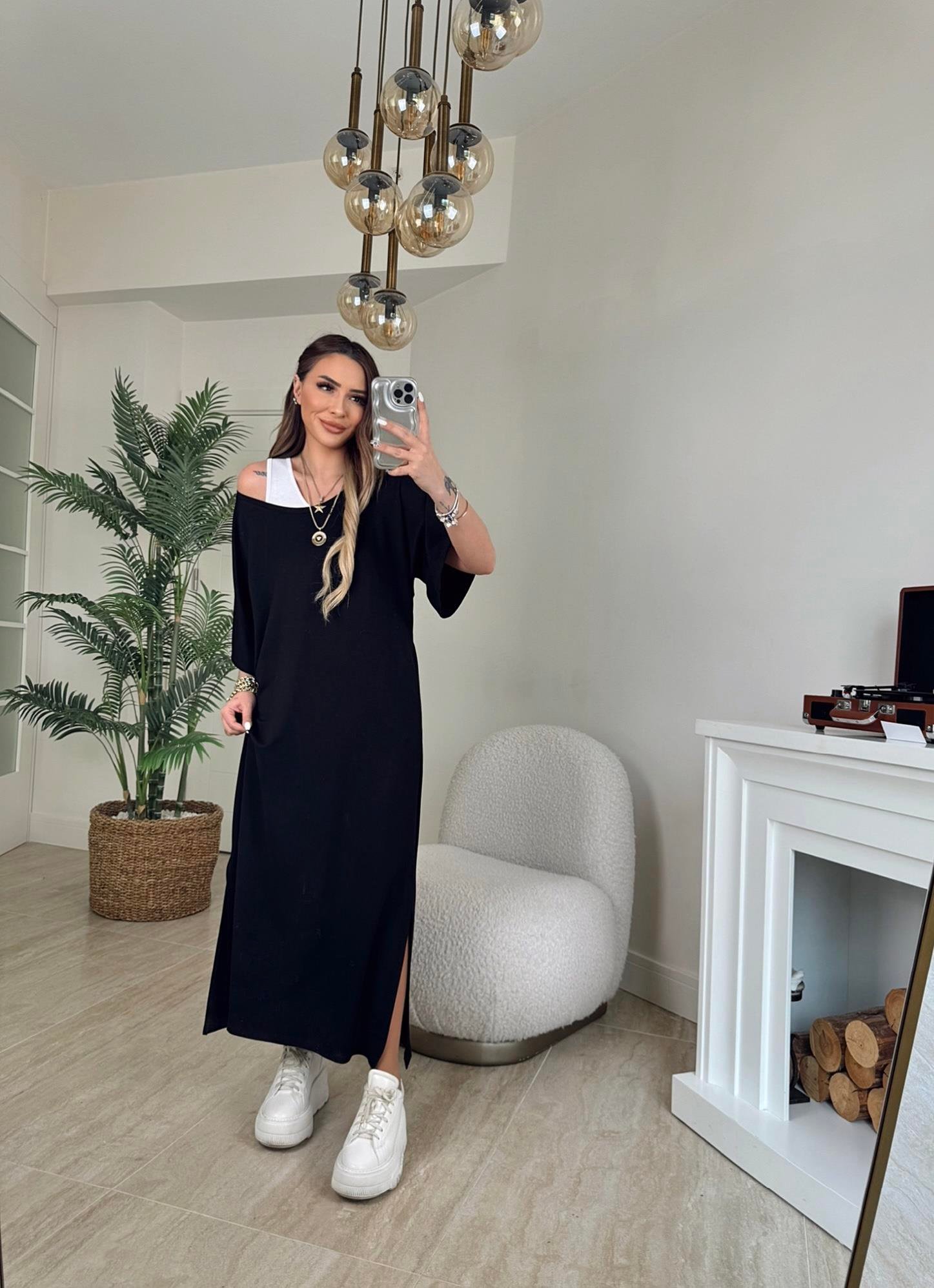 Atlet Detay Yırtmaçlı Salaş Maxi Elbise