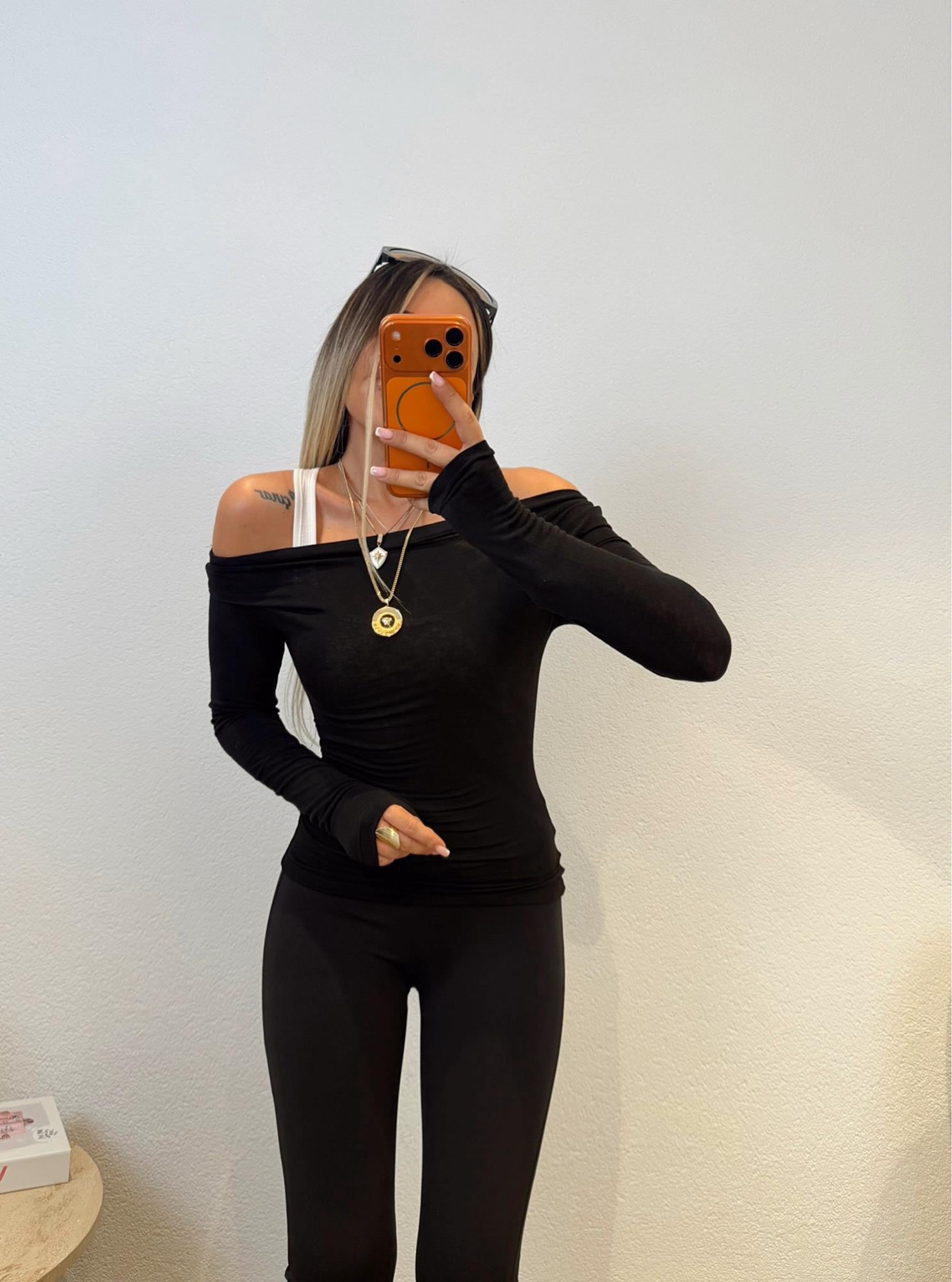 Atletli Kaşmir Siyah Bluz